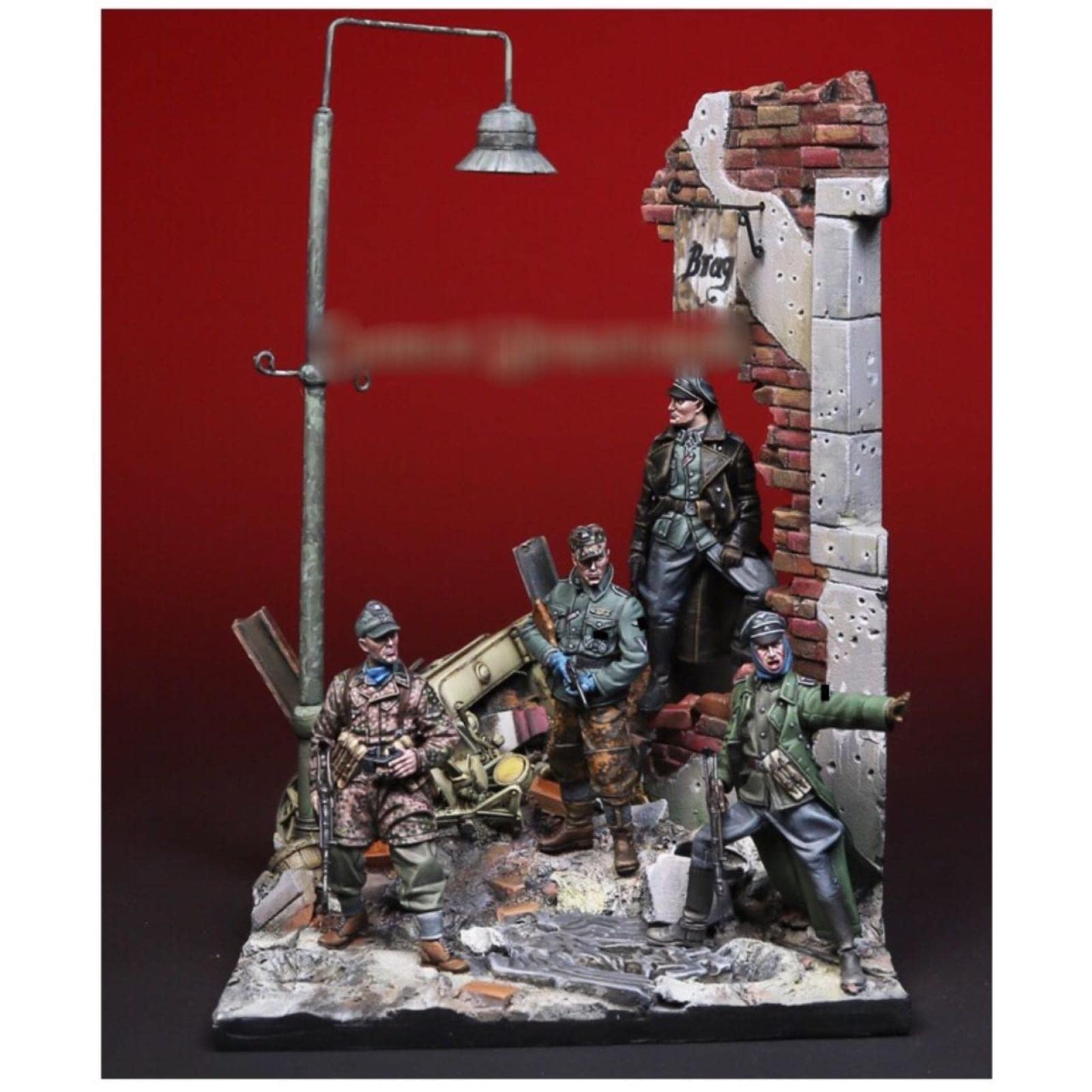 1/35 WWII German Soldier Miniature Kit - Unassembled Unpainted Resin Model for Wargaming & Diorama - Highly Detailed Die Cast Figure for Historical Collectors & Tabletop Gamers - Perfect for Military Displays, Model Building Projects and War Game Scenarios