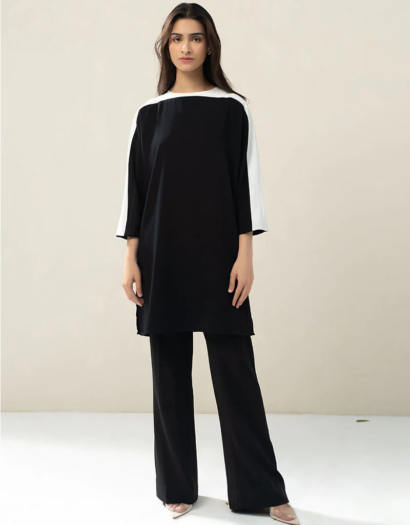 Stylish Black Top and Pants Set for Women - Trendy Casual Outfit for Work, Date Night & Everyday Wear