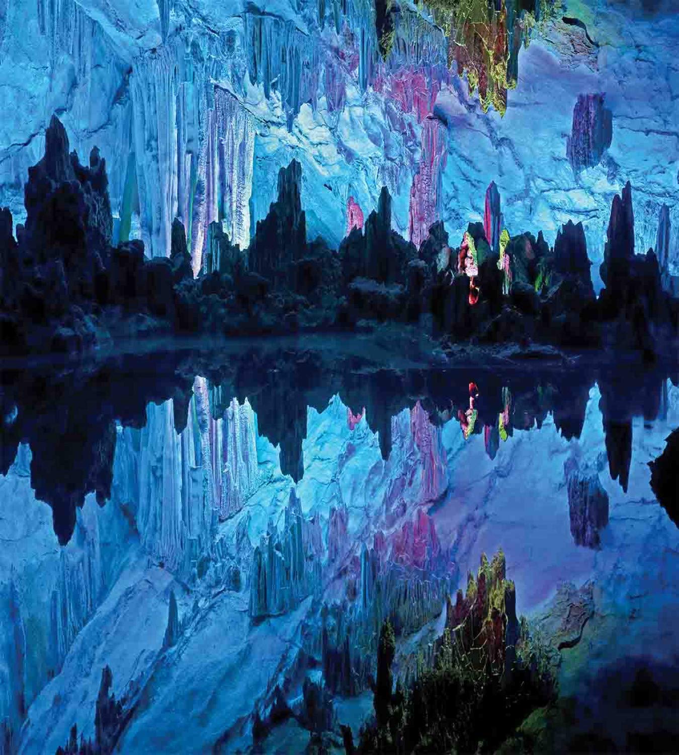 Ambesonne Natural Cave Duvet Cover Set - Reed Flute Cistern Crystal Palace Mystical Space Print 3-Piece Bedding Set with 2 Pillow Shams, California King Size, Blue | Cave-Themed Bedroom Decor for Fantasy & Nature Lovers