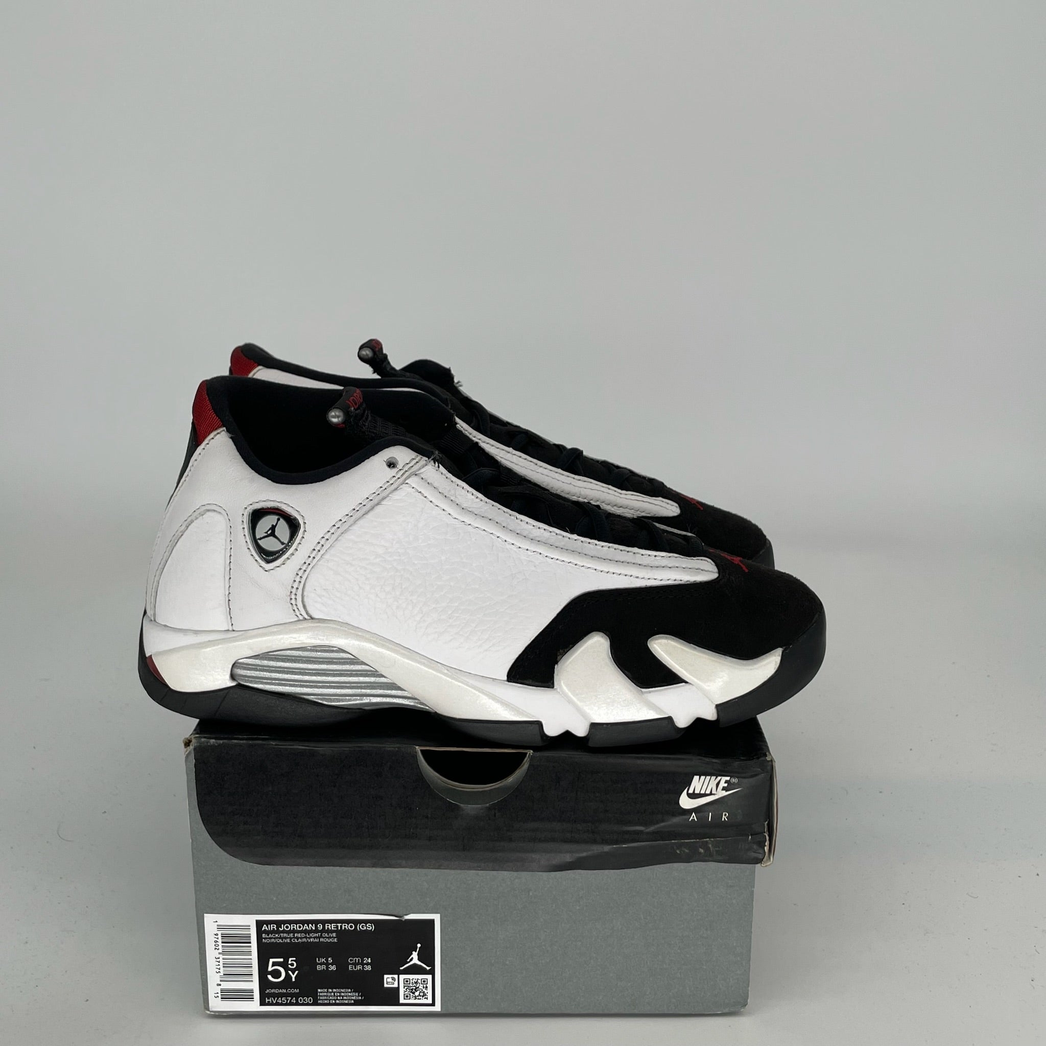 AIR JORDAN 14 Black Toe Basketball Shoes - Men's Size 5.5Y (487524-160) - Retro Sneakers for Streetwear & Sports Performance