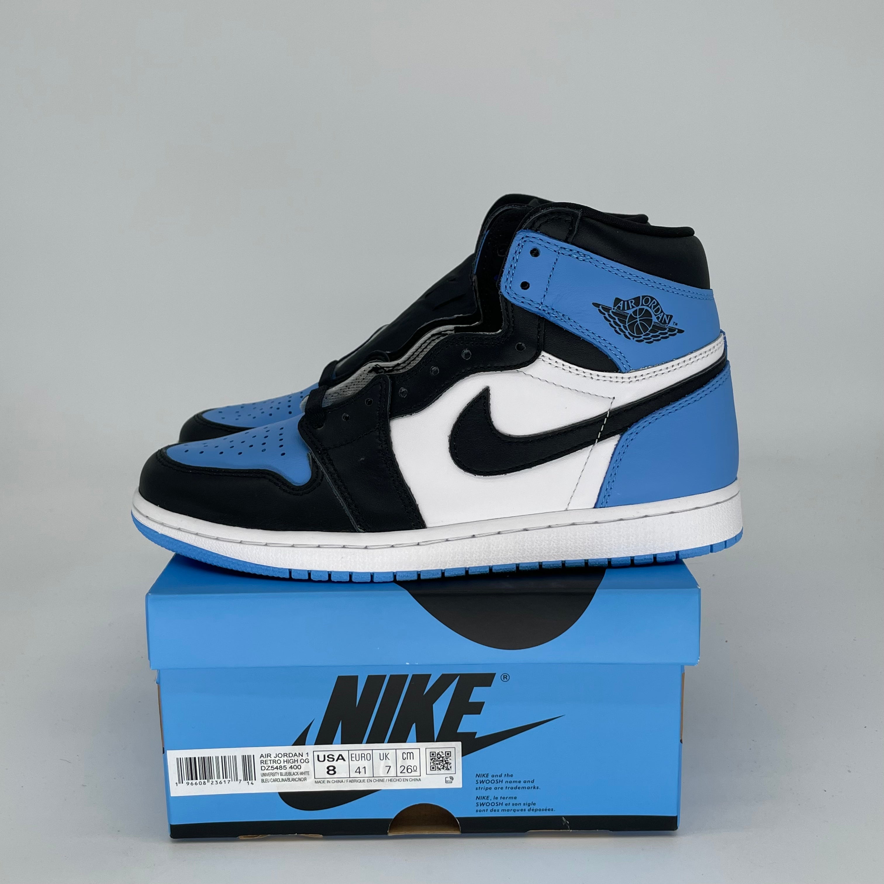 Original Air Jordan 1 Retro High OG 'UNC Toe' Basketball Shoes - Men's Size 8 / Women's Size 9.5 (DZ5485-400) - Classic Blue & White Colorway for Sneaker Collectors & Streetwear Fashion