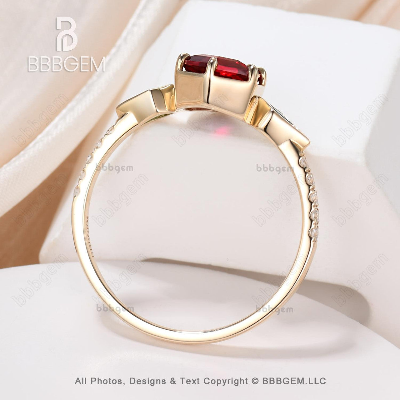 Unique Hexagon Garnet and Emerald Engagement Ring - Bezel Set Rose Gold Wedding Band for Women - Perfect for Proposals, Anniversaries, and Special Occasions