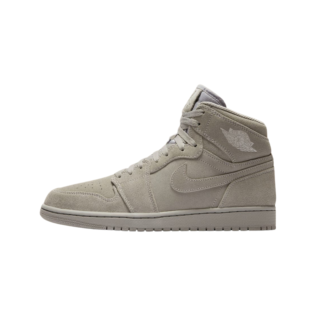 Air Jordan 1 Retro High OG Wolf Grey Suede Men's Basketball Shoes - Perfect for Streetwear Fashion & Sneaker Collectors