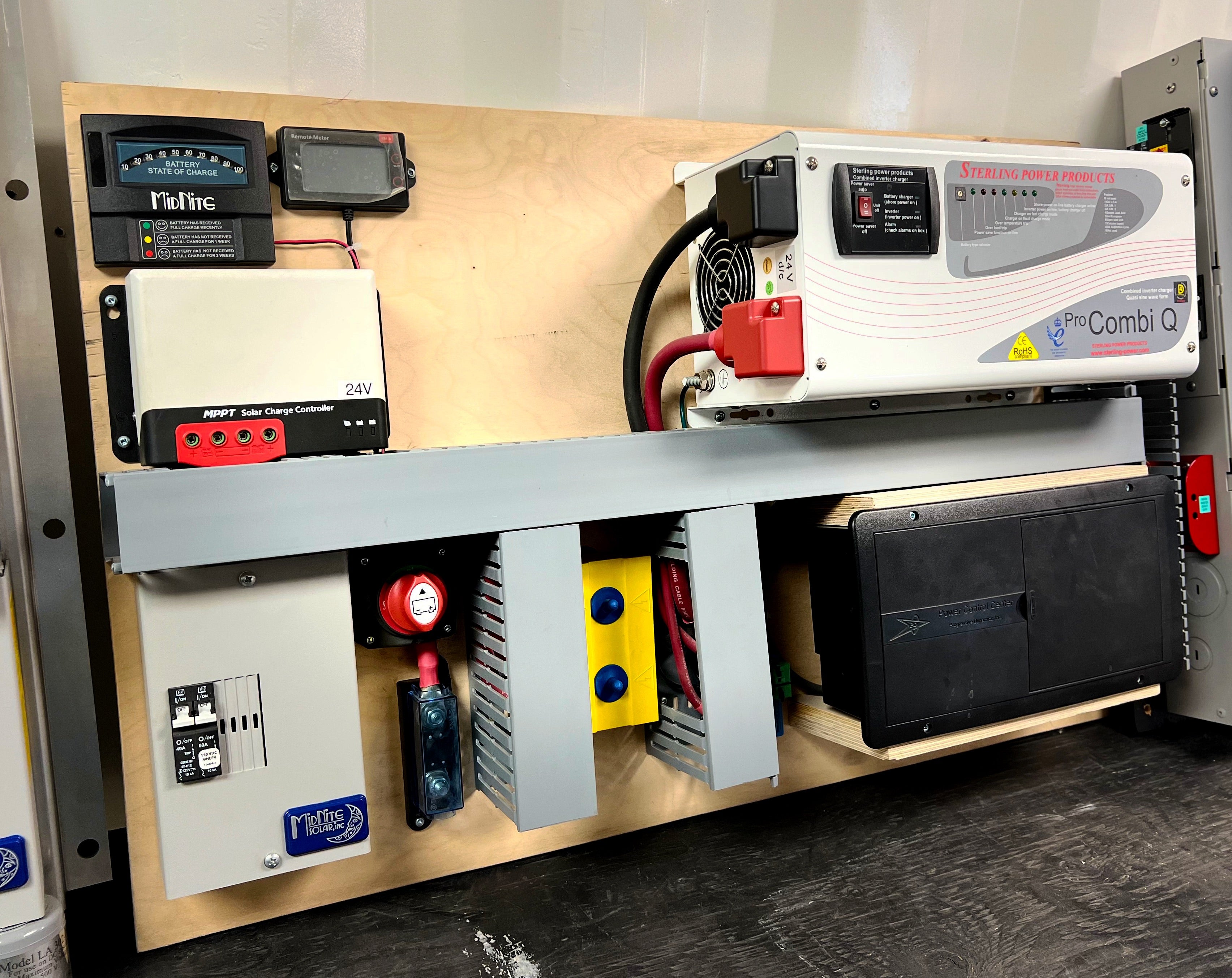 1600W Solar Power Kit with Sterling Inverter Charger - Ready to Use Off-Grid System for RV, Boat & Emergency Backup Power