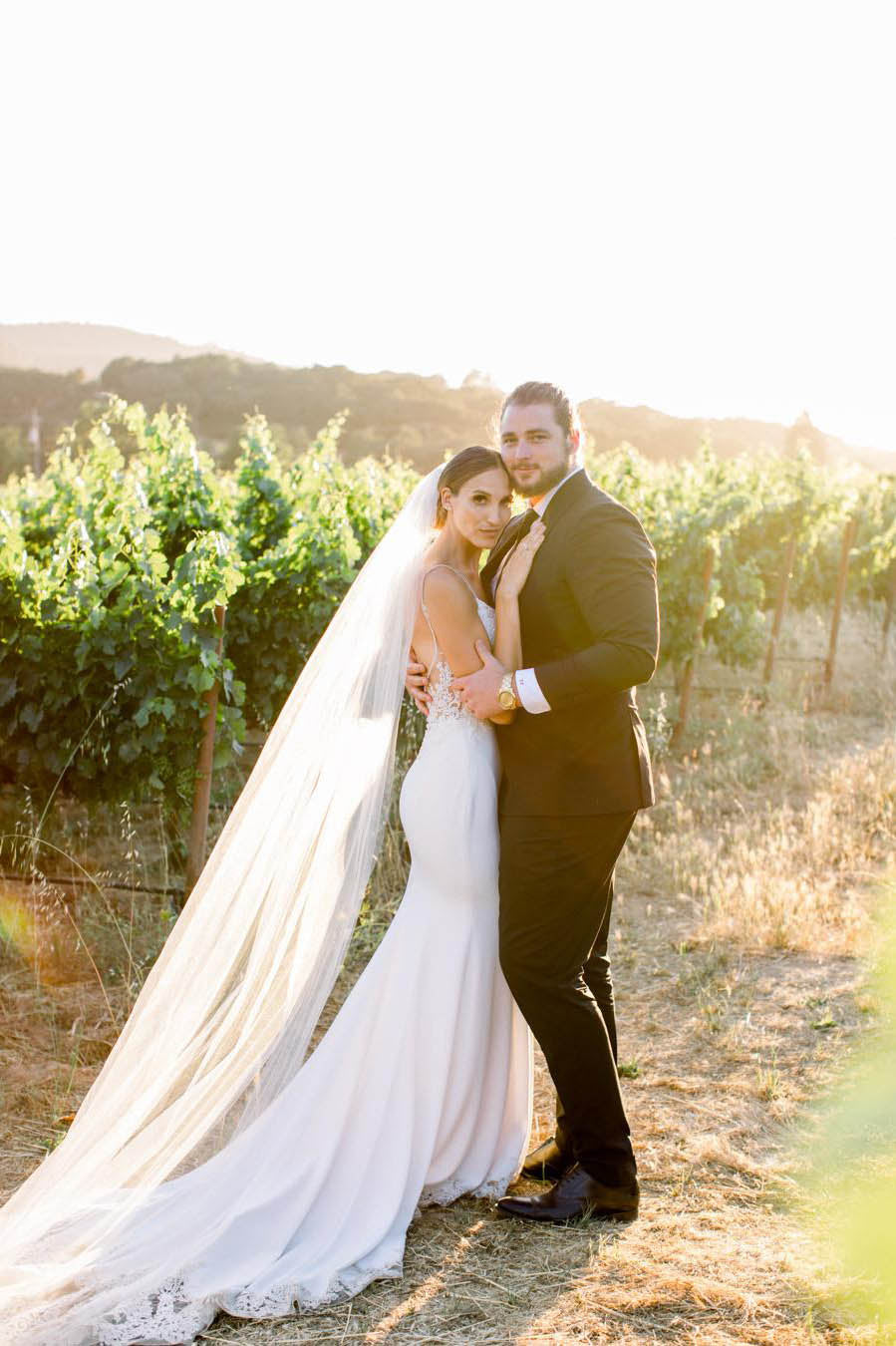Blair Sleek Single Layer Wedding Veil - Elegant Bridal Accessory for Church Ceremony & Photoshoot