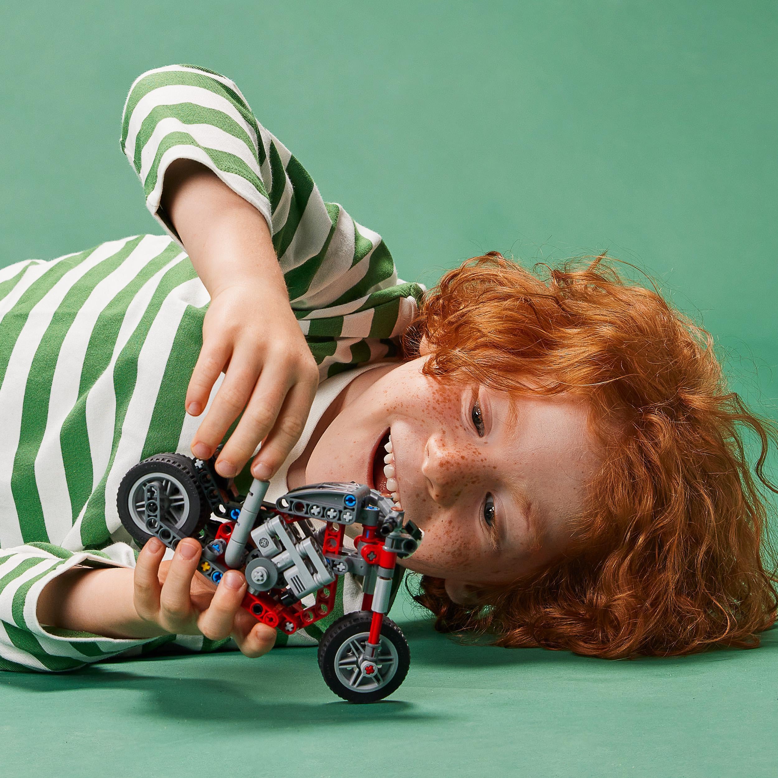LEGO 42132 Technic Motorcycle 2-in-1 Building Set - Motorcycle or Chopper Model Kit, STEM Toy for Boys & Girls Ages 7+ - Perfect for Creative Play, Birthday Gifts & STEM Learning Activities