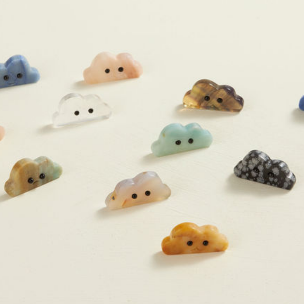 Mystery Crystal Cloud Pet Rock - Unique Healing Stone for Meditation, Home Decor & Stress Relief - Perfect for Office Desk, Gift & Spiritual Relaxation