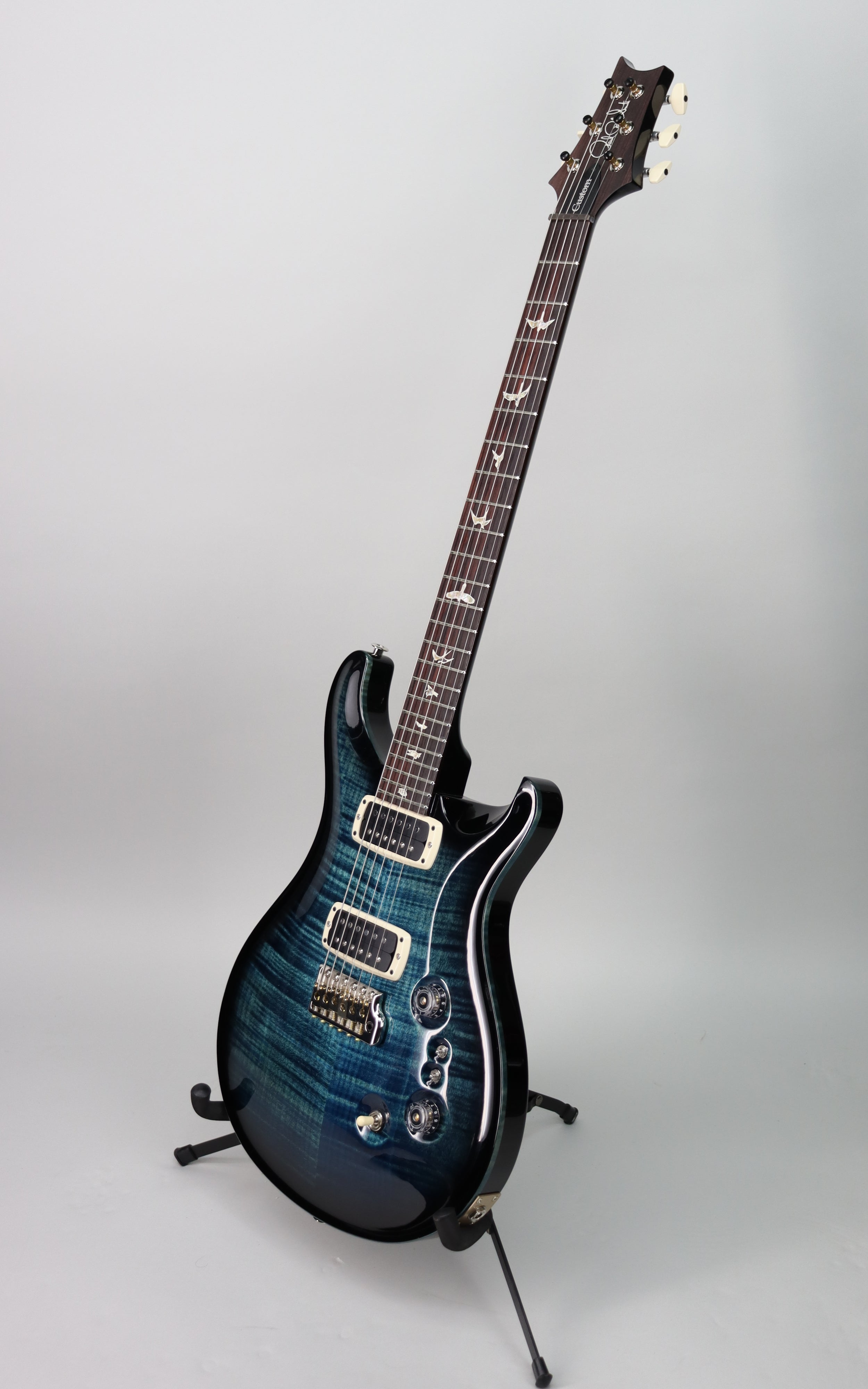 Paul Reed Smith Custom 24 08 Electric Guitar - Cobalt Smokeburst Finish | Professional Grade Instrument for Stage & Studio Performances