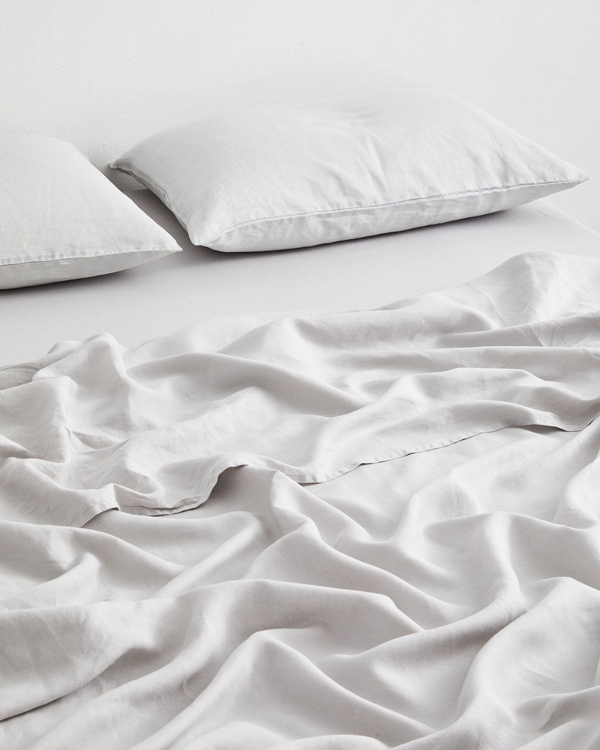 Premium 100% French Flax Linen Flat Sheet - Breathable & Soft Bedding for All Seasons - Perfect for Master Bedroom, Guest Room & Vacation Homes