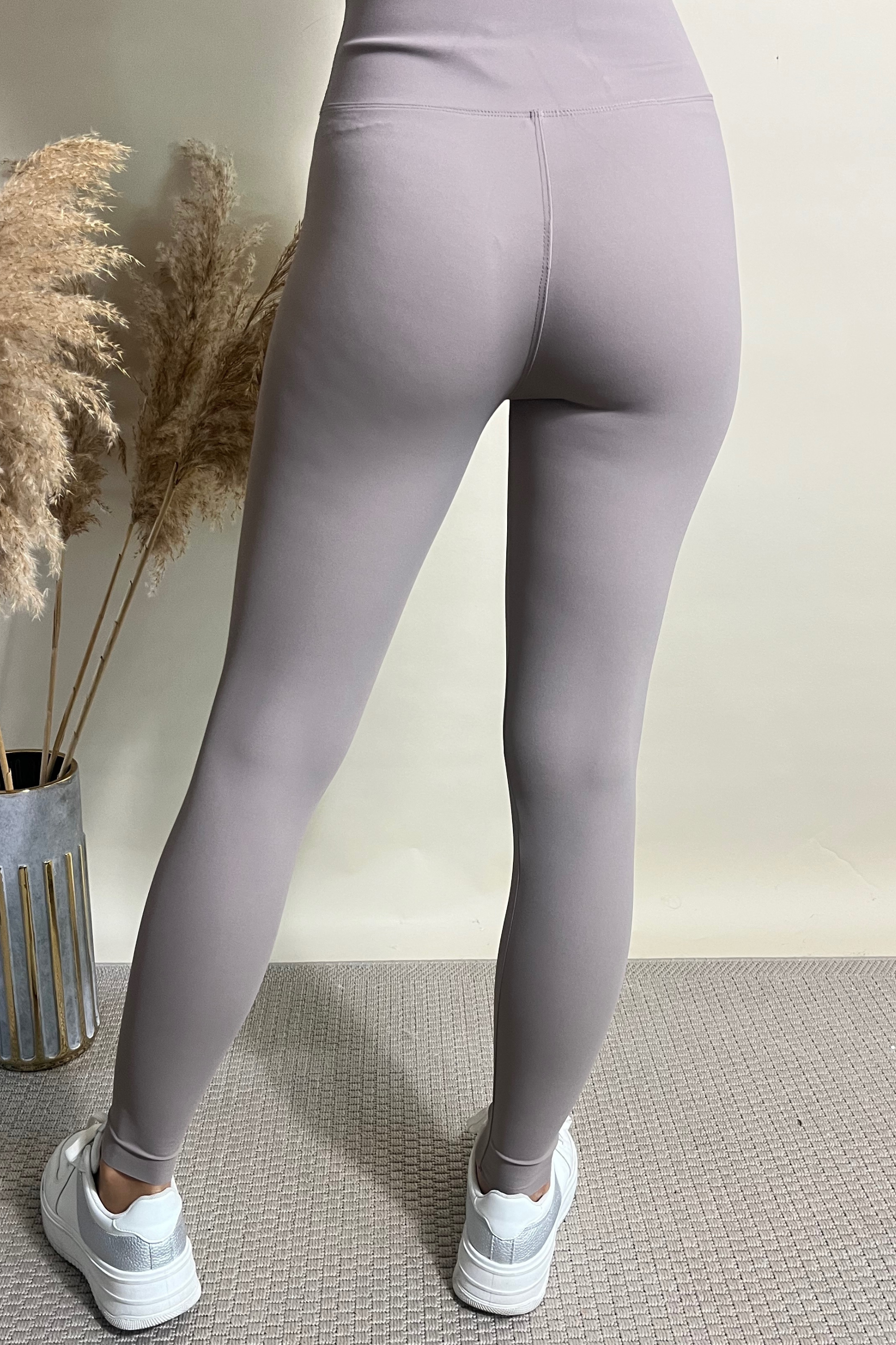 High Waist Seamless Gym Leggings for Women - Tummy Control Workout Yoga Pants (Multiple Colors) - Perfect for Running, Training & Lounge Wear