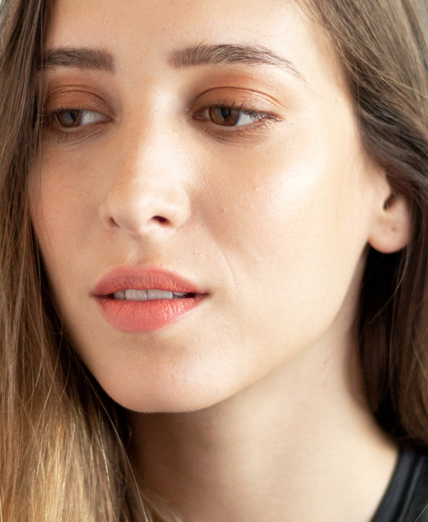 Natural Almond Mascara - Volumizing & Lengthening for Luscious Lashes | Hypoallergenic & Cruelty-Free | Perfect for Everyday Wear & Special Occasions