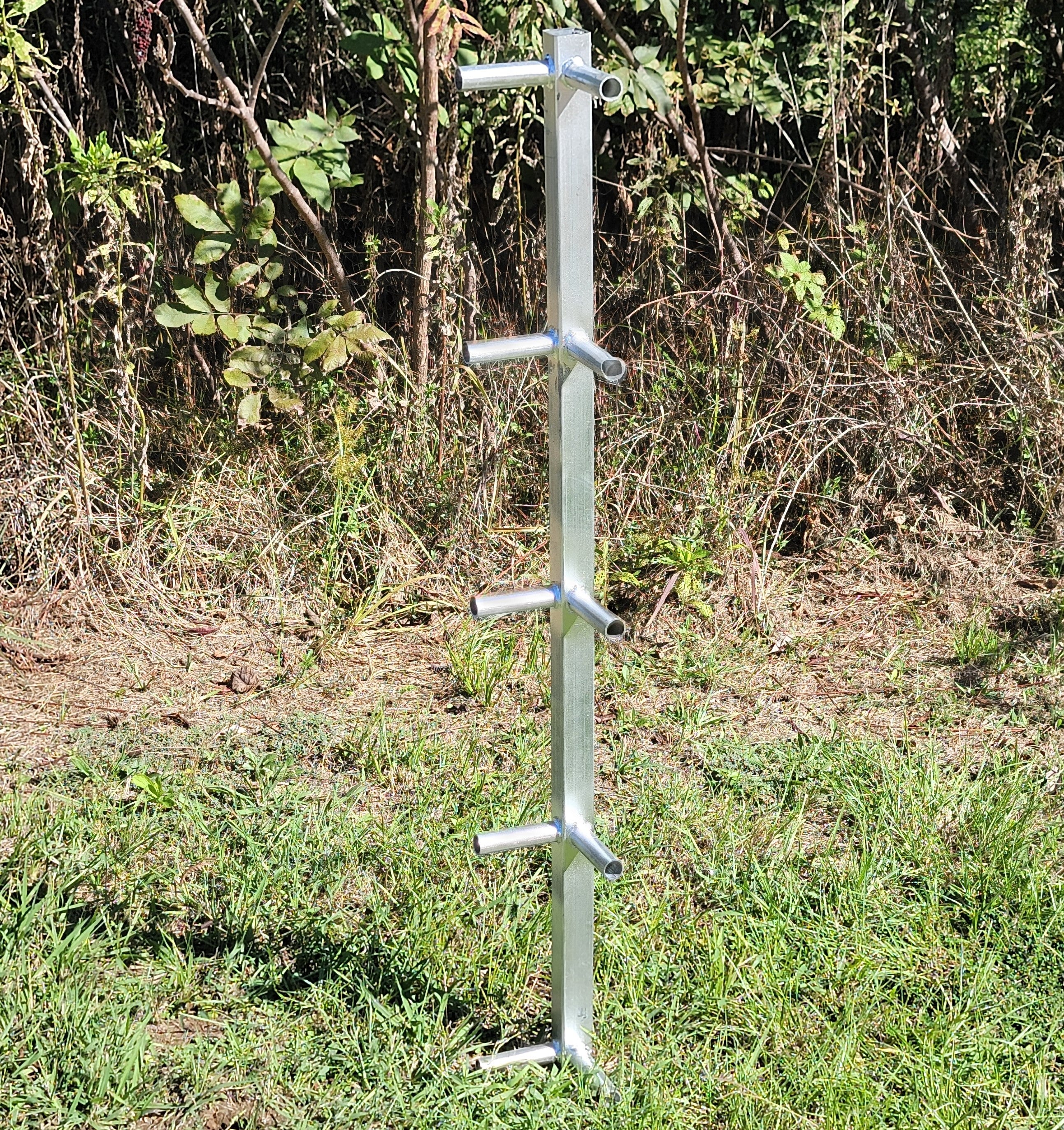 Galvanized Steel Corner Fixture for 5-Rail Continuous Fencing Panels - Heavy Duty Fence Connector for Farm, Garden & Ranch Security