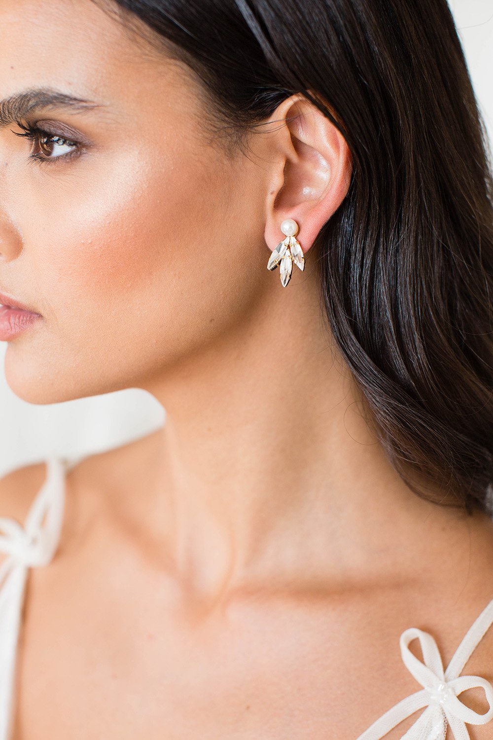 PANDORA Opal & Crystal Jewelry Collection | Elegant Necklaces, Bracelets & Rings for Women | Perfect for Gifts, Parties & Special Occasions