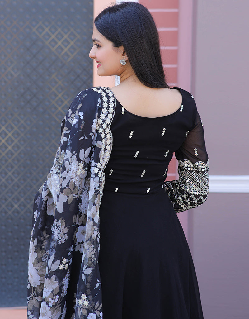 Elegant Black Faux Blooming Gown Dress for Women - Perfect for Evening Parties, Weddings & Special Occasions