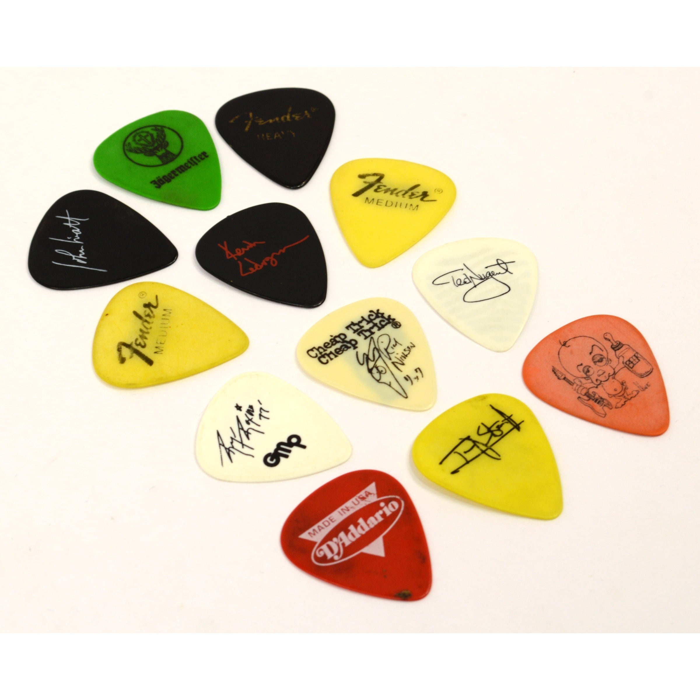 Original TOUR GUITAR PICK Lot of 12 Concert Picks ALICE COOPER Cheap Trick LIT - Premium Guitar Plectrums for Electric & Acoustic Guitars - Perfect for Live Performances, Studio Recording & Practice Sessions