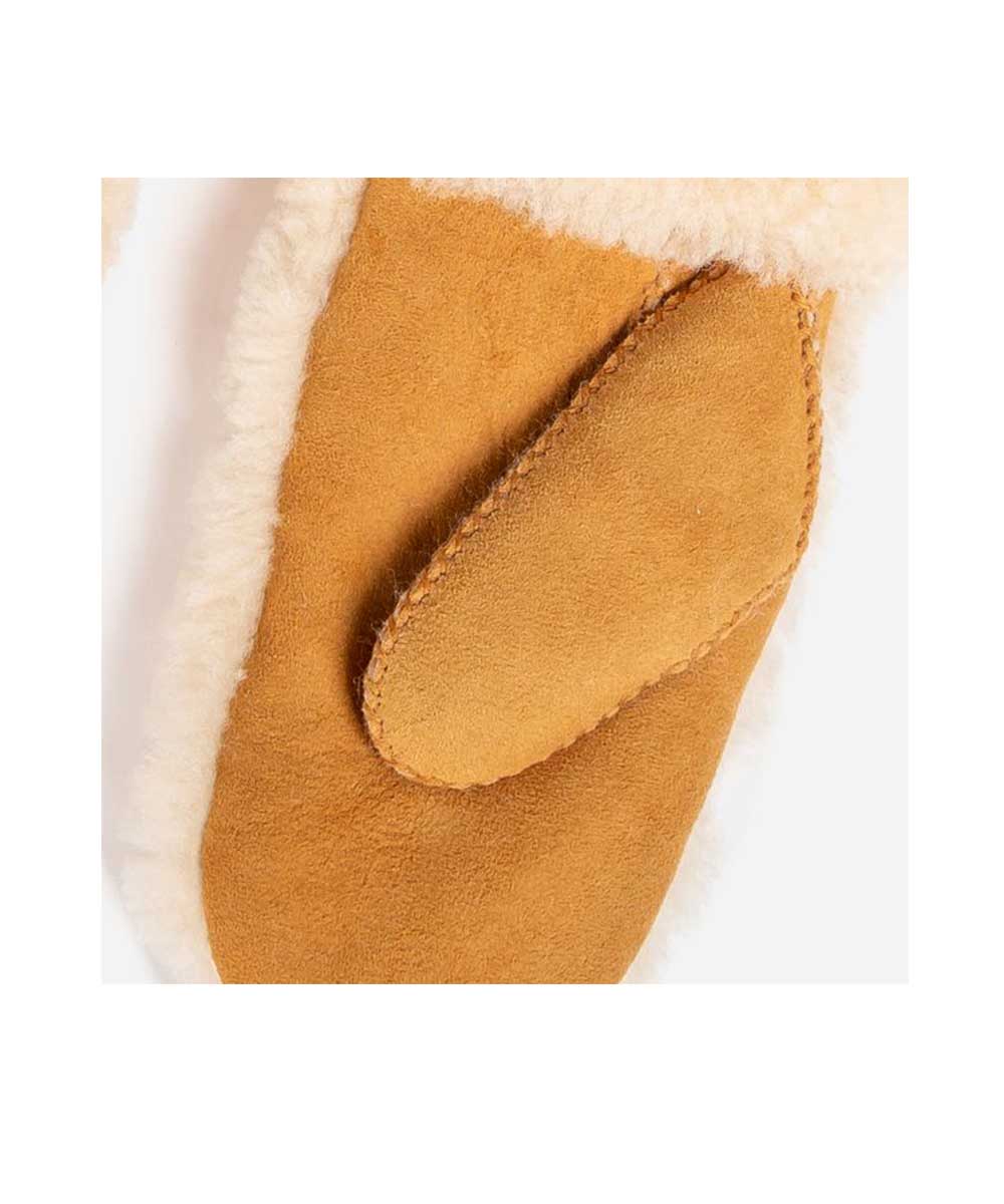 UGG Kids Curly Mitten Gloves - Warm Winter Gloves for Boys & Girls - Soft Fleece Lined Hand Protection for Cold Weather - Perfect for Snow Play, School & Outdoor Activities