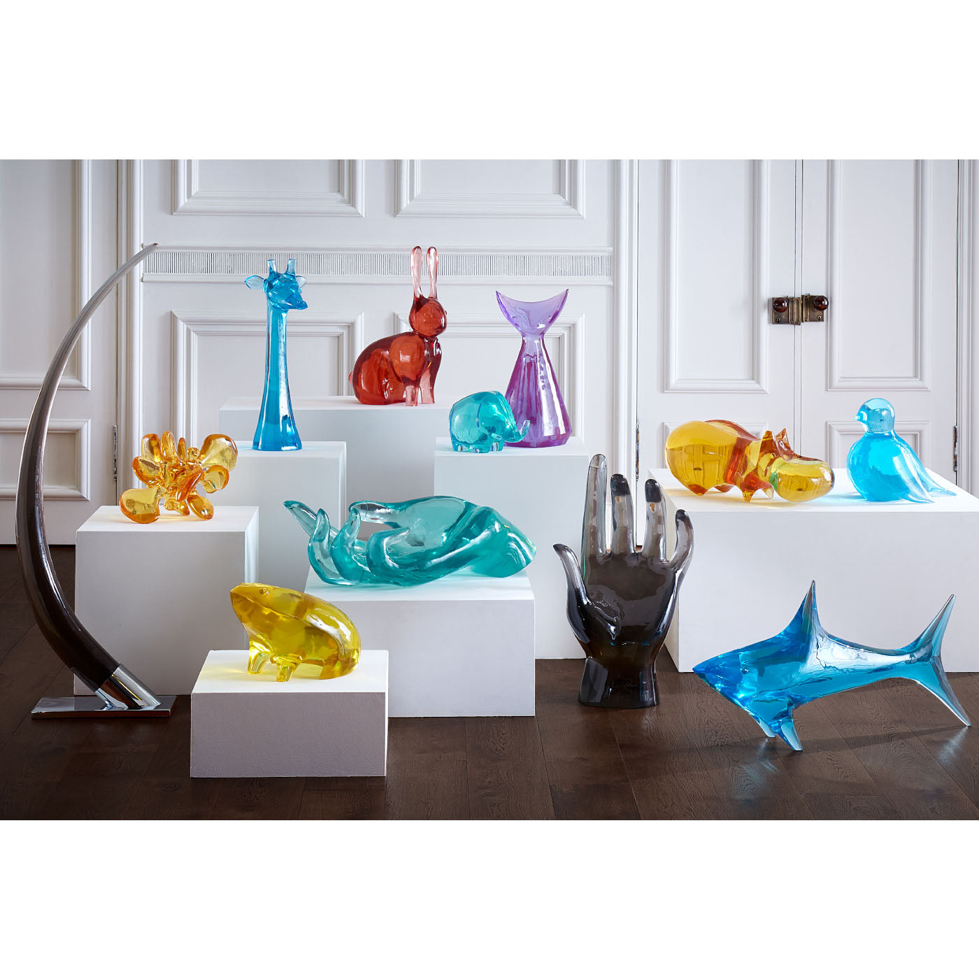 Premium Acrylic Rabbit Figurine - Elegant Home Decor for Living Room, Bookshelf, or Office Desk - Perfect Gift for Animal Lovers & Collectors