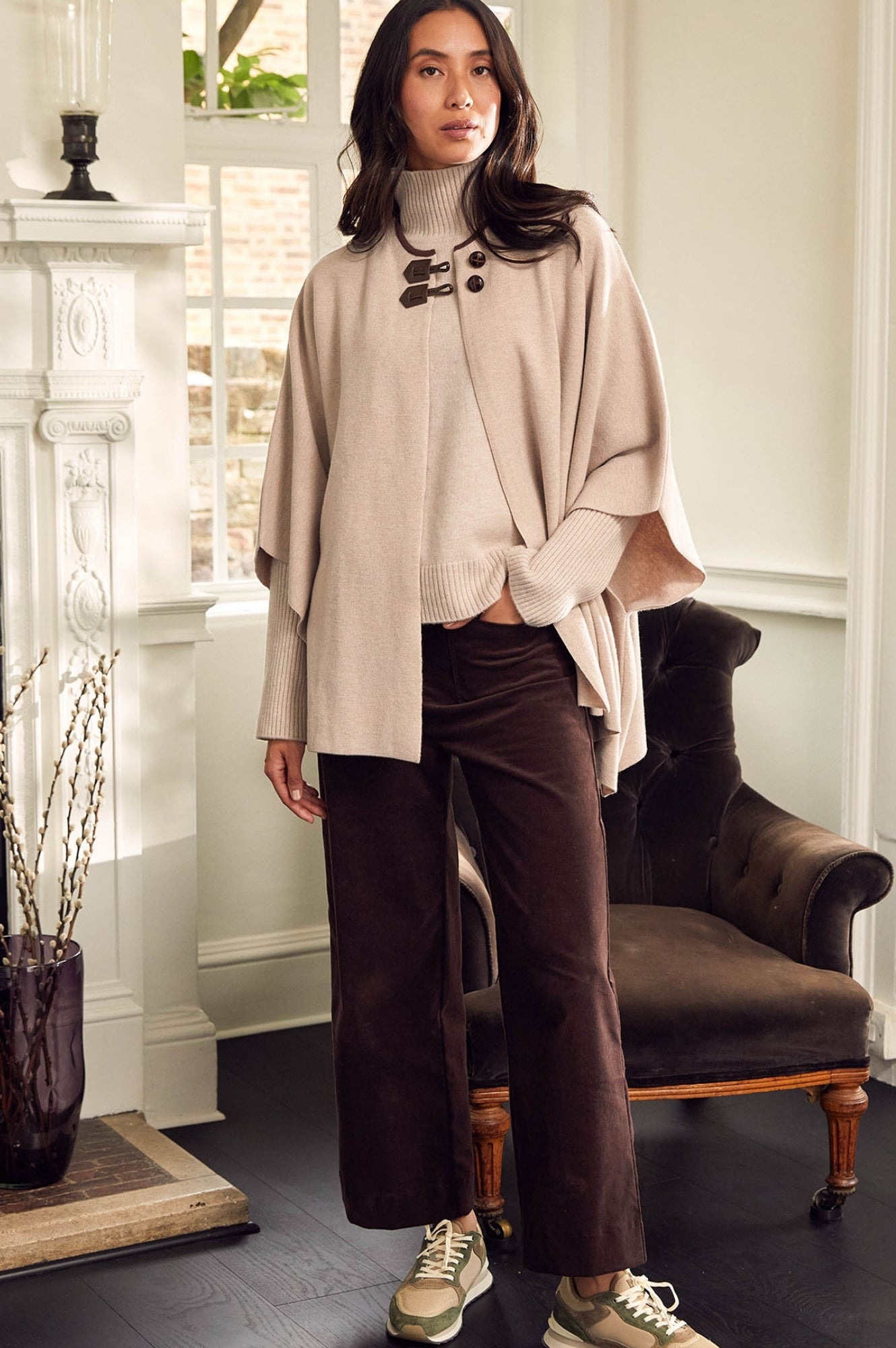Cozy Knitted Cape in Oat - Soft & Warm Winter Shawl Wrap for Women | Perfect for Outdoor Activities, Travel & Casual Wear