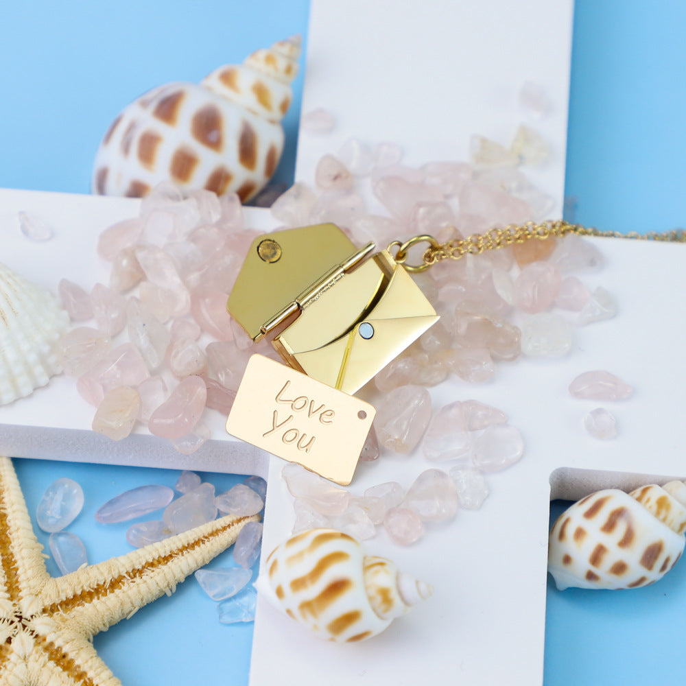 Custom Engraved Love Couple Necklace for Him & Her - Personalized Romantic Gift for Anniversary, Wedding, Valentine's Day - Perfect for Couples, Engagements & Special Occasions
