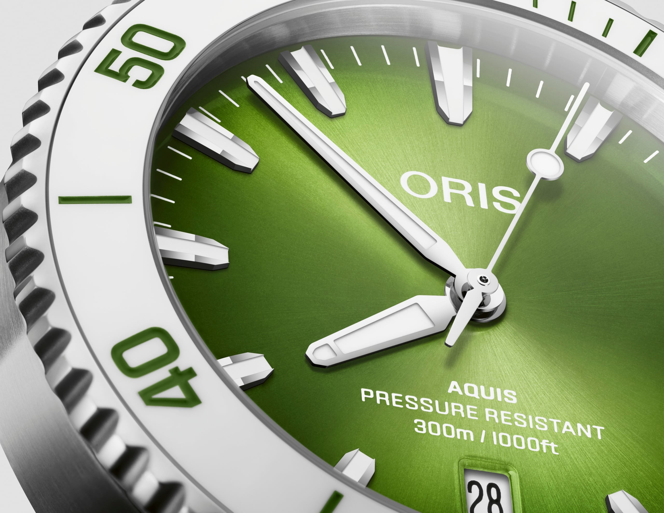 ORIS Aquis Date Taste of Summer Dive Watch - Swiss Automatic Men's Luxury Timepiece for Swimming, Diving & Summer Vacations
