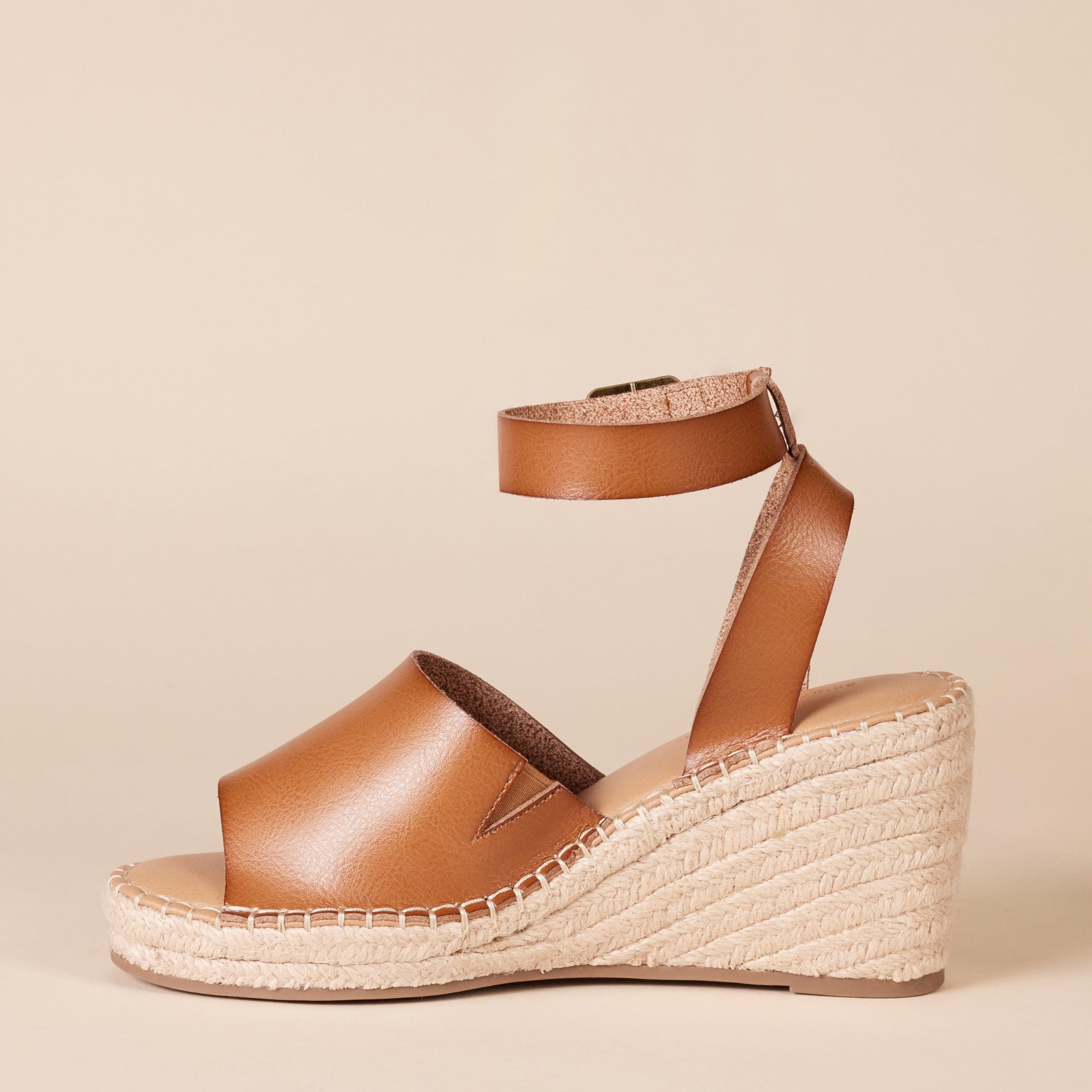 Amazon Essentials Women's Comfortable Wedge Espadrille Sandals - Breathable Summer Casual Shoes for Beach, Vacation & Everyday Wear