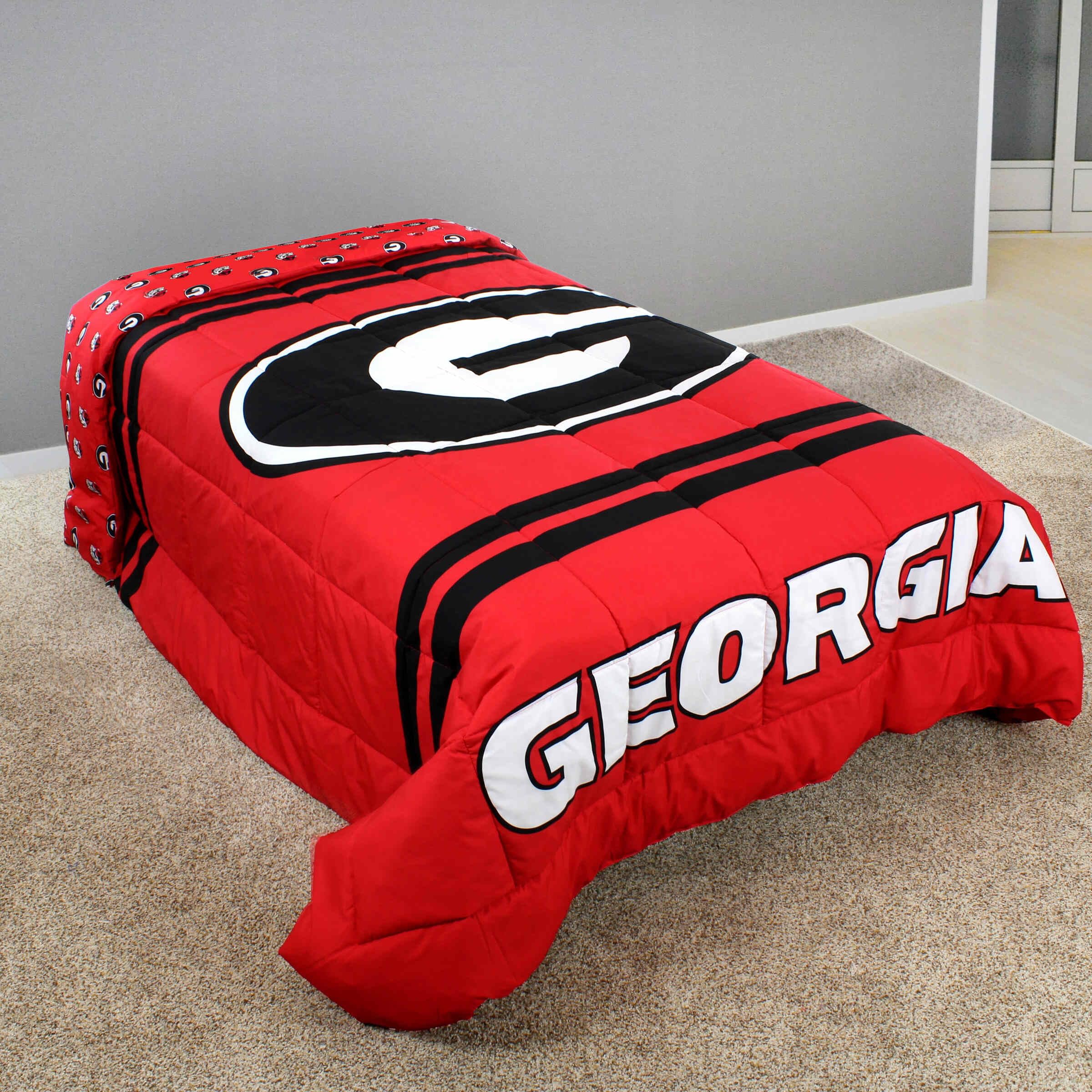 Georgia Bulldogs Reversible Comforter - Soft, Colorful, Big Logo Design - Twin Size for College Dorm Bedding - Perfect for Game Day & Cozy Nights