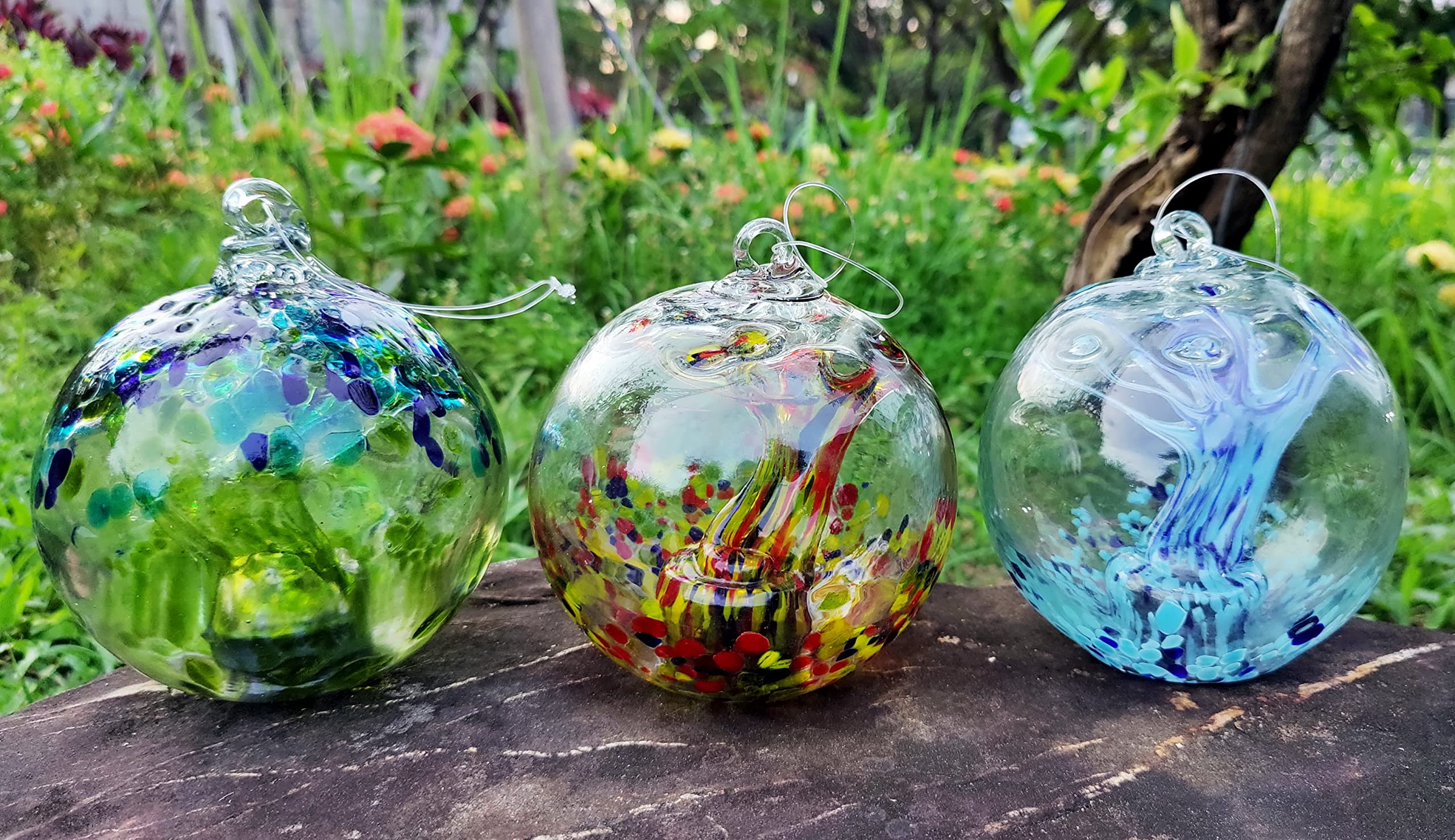 5.5-Inch Solar Powered Hanging Glass Gazing Ball - Outdoor Garden Decor in Green, Aqua & Blue - Perfect for Patio, Yard & Landscape Decoration at Night