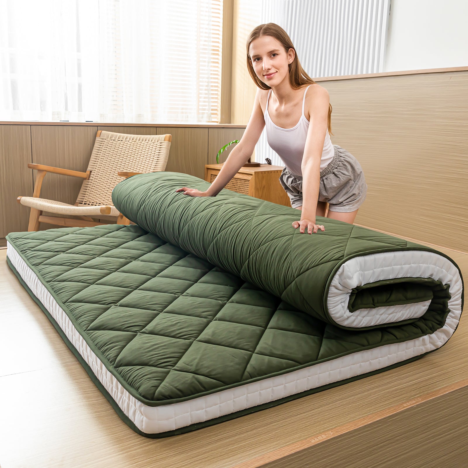 MAXYOYO Diamond Patterned Padded Japanese Floor Mattress - Extra Thick Quilted Mattress Topper in Green | Perfect for Guest Beds, Meditation & Small Spaces