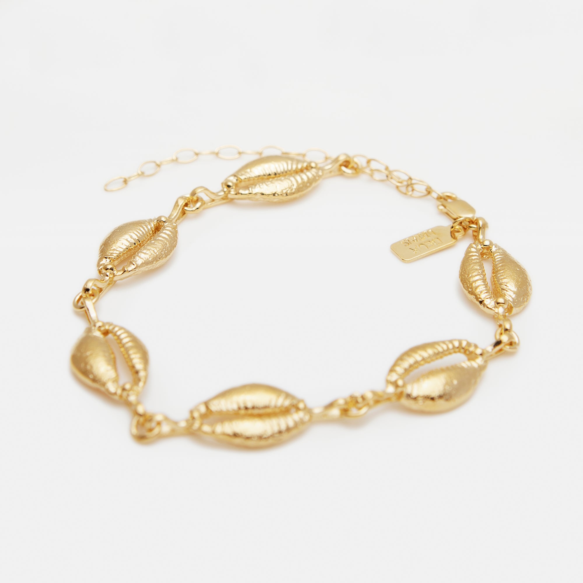 Lola Seashell Bracelet - Handmade Boho Beach Jewelry for Women - Perfect for Summer Vacation & Beach Wedding Accessories