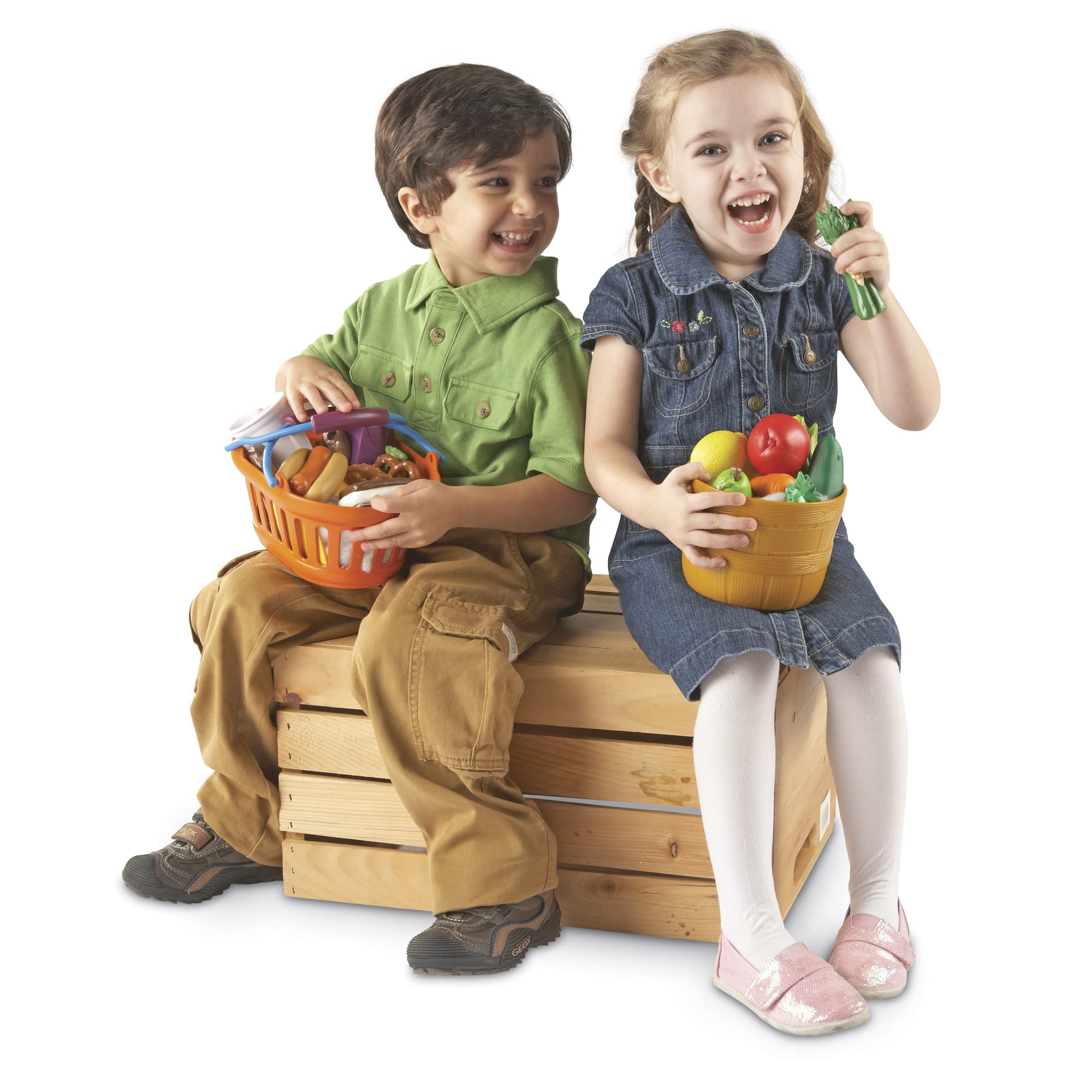 Learning Resources New Sprouts Deluxe Market Set - 32-Piece Pretend Play Food for Toddlers & Preschoolers, Educational Kitchen Play Toys for Kids Ages 18+ Months | Perfect for Role-Playing, Early Learning & Social Development