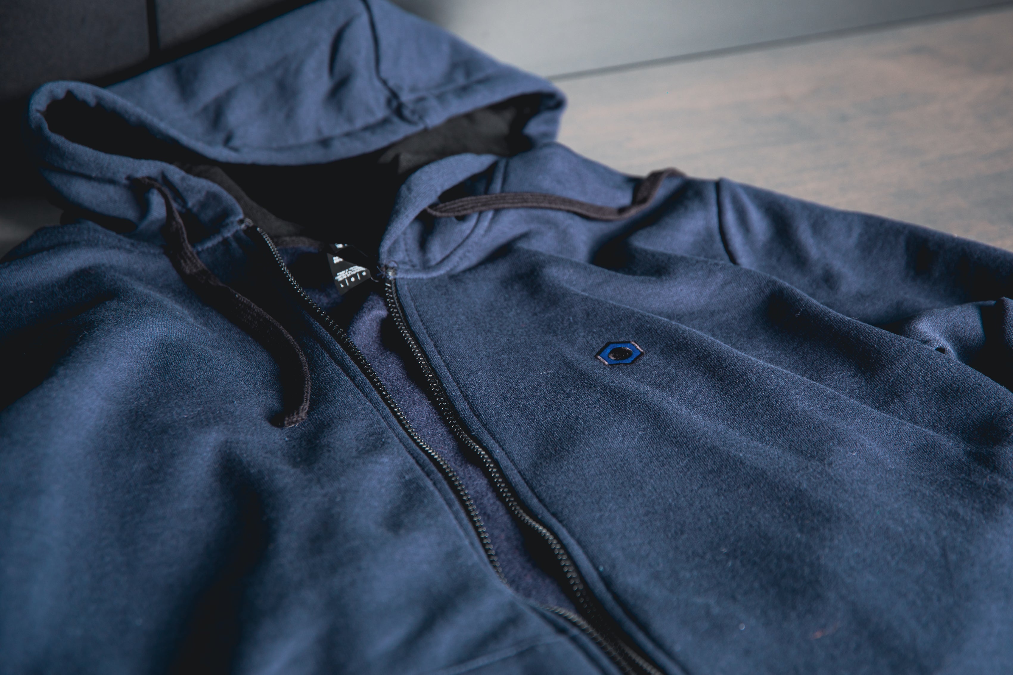 Minimalist Hexagon Zip Up Hoodie for Men & Women - Stylish & Comfortable Pullover for Casual Wear, Street Fashion & Outdoor Activities