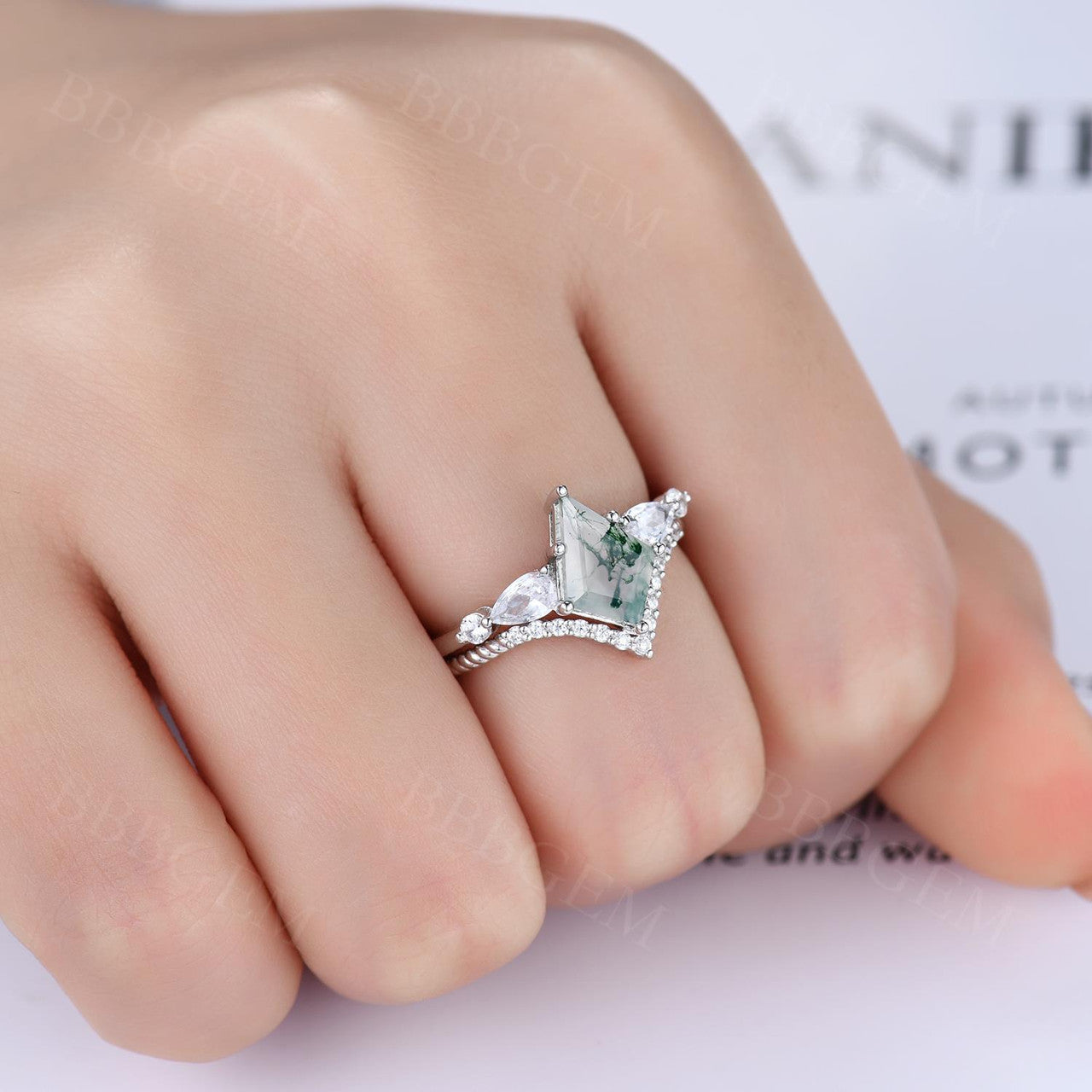 Women's Geometric Green Moss Agate Ring Set - Kite Lozenge White Gold Plated Jewelry for Wedding, Anniversary & Special Occasions