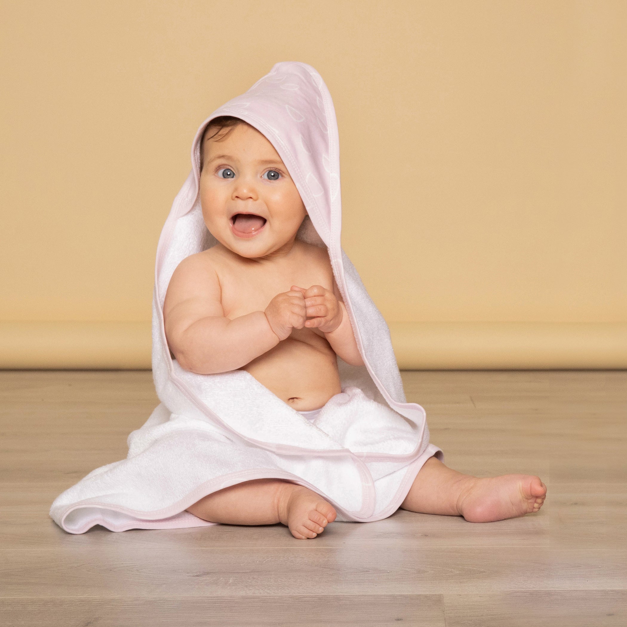 Nordic 2-Pack Hooded Baby Towel Set - Soft Peach & Lilac for Newborns, Infants & Toddlers - Perfect for Bath Time, Swimming & Beach Outings