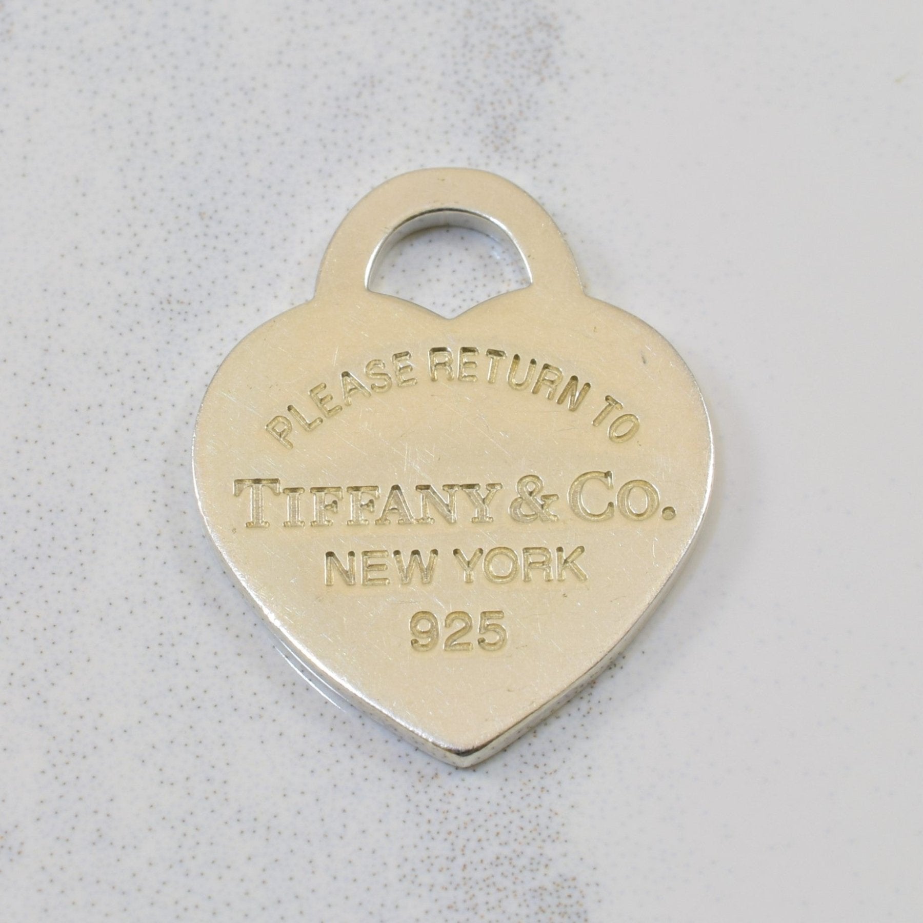 Tiffany & Co. Return To Tiffany Heart Pendant Necklace - Sterling Silver Jewelry for Women | Perfect Gift for Valentine's Day, Anniversary & Special Occasions
