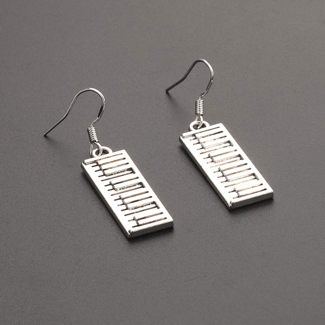 CHOORO Piano Keyboard Pendant Keychain - Musical Jewelry Gift for Pianist, Piano Teacher & Music Lovers - Perfect for Keys, Bags & Zipper Pulls | Great for Piano Recitals, Music Classes & Gift Giving