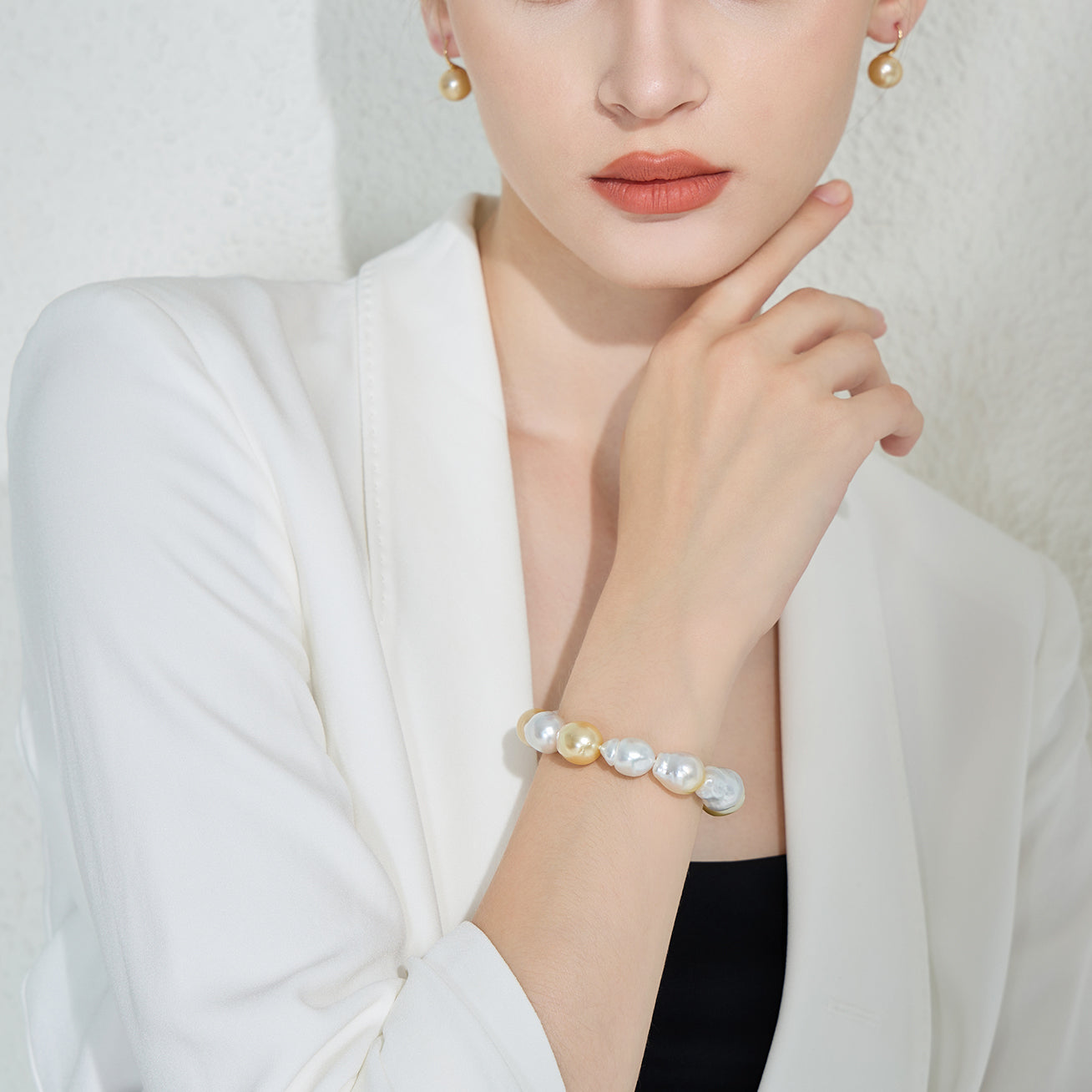 18K Gold Baroque South Sea Pearl Bracelet KB00027 – Elegant Jewelry for Women, Perfect for Weddings, Parties & Special Occasions