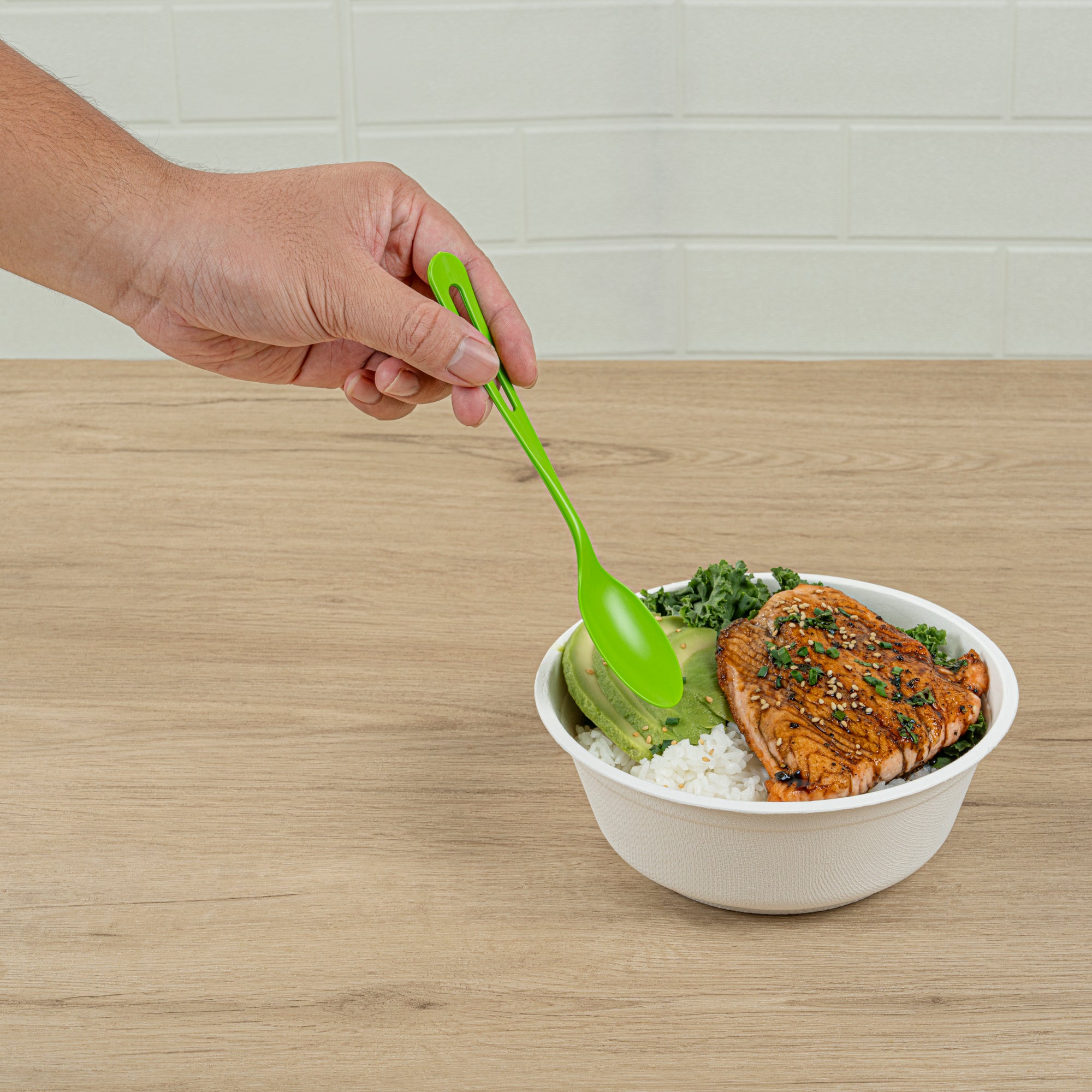 Eco-Friendly Green CPLA Plastic Spoons - Compostable, Heat Resistant, 7.5 Inch, 250 Count Bulk Box - Perfect for Parties, Picnics & Sustainable Dining