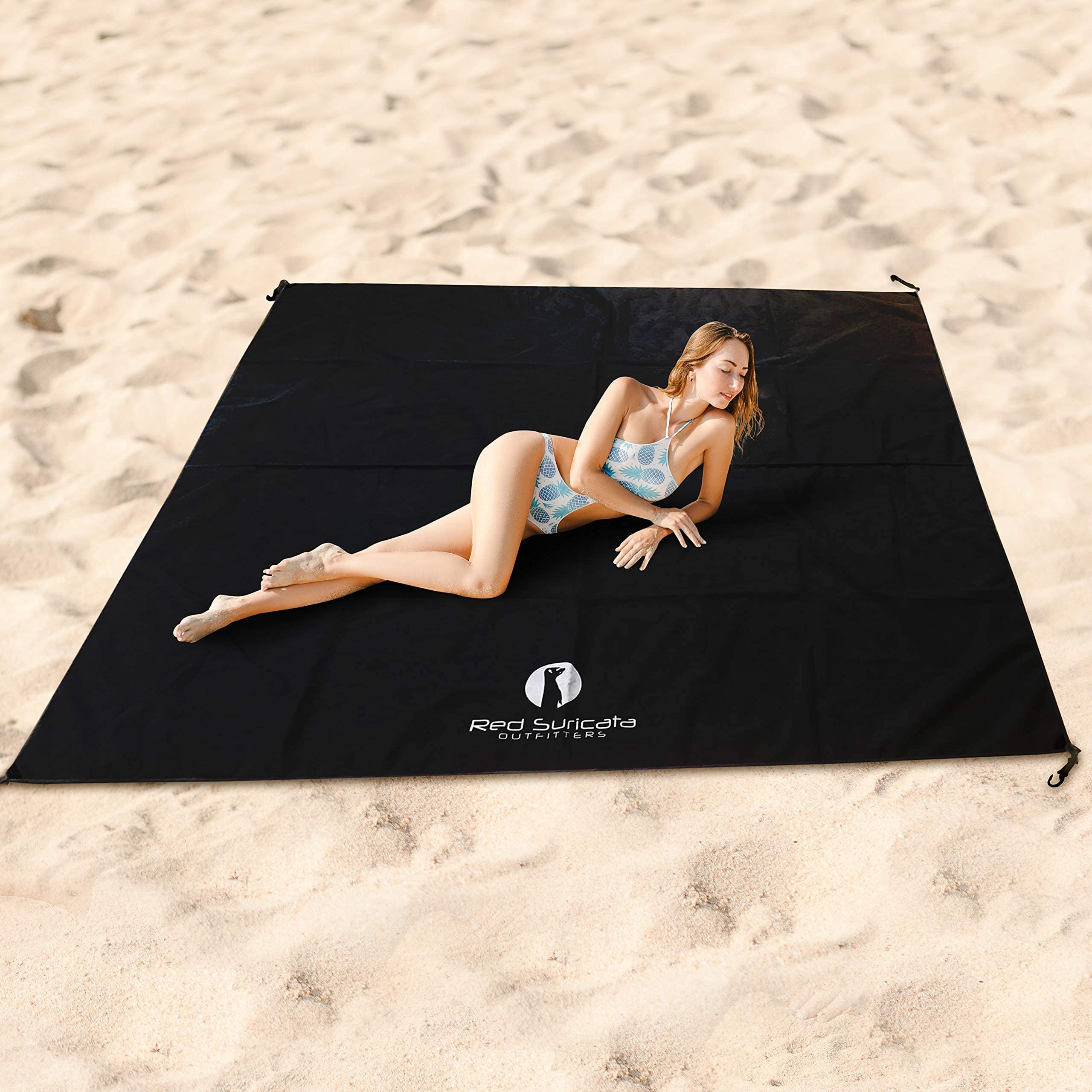 Red Suricata Family Beach Tent & Canopy with Sand-Free Mat & 2 Cup Holders - UPF50 UV Sun Shelter for Outdoor, Picnics, Camping (Medium, Black)