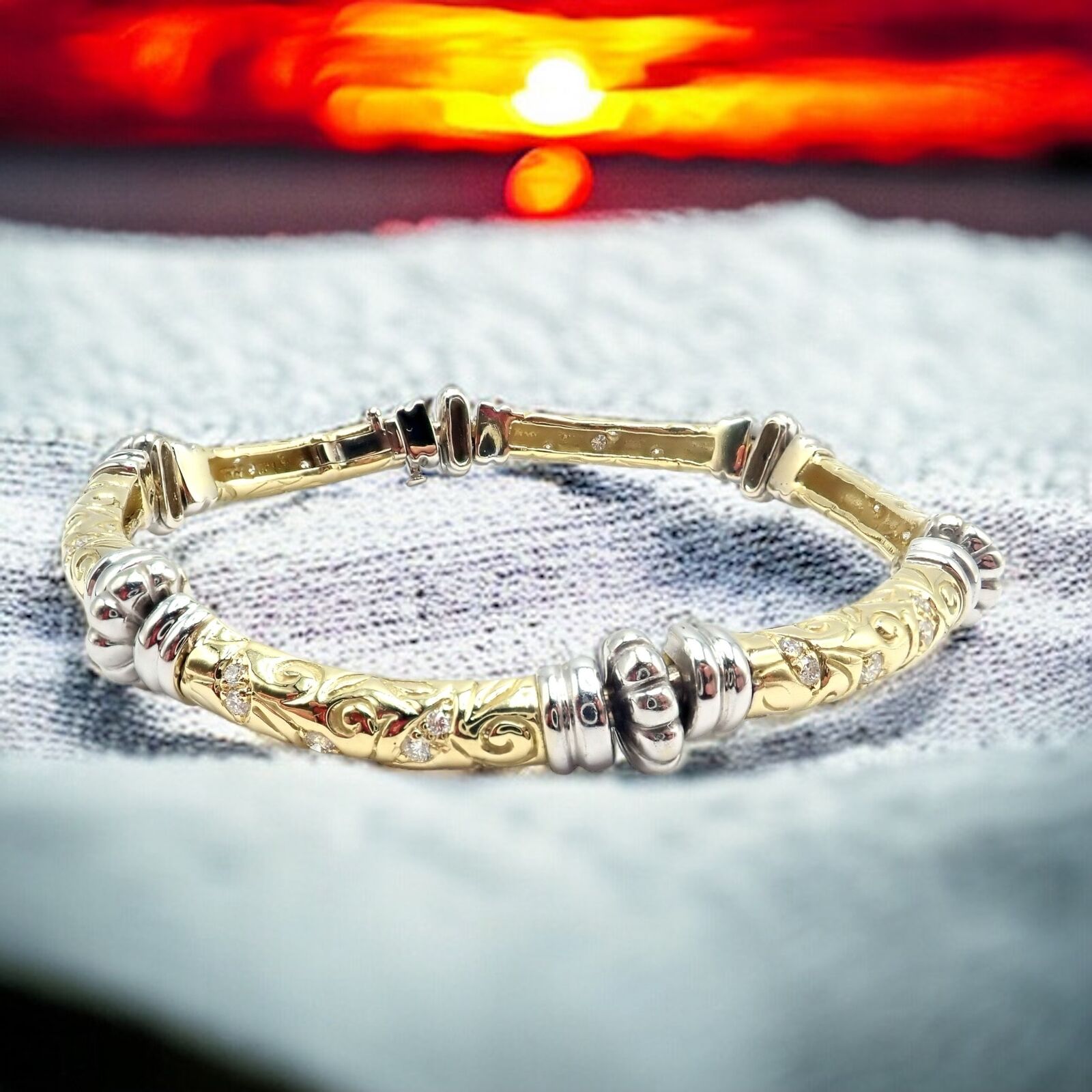 Vintage 18k Yellow & White Gold Diamond Laurel Bracelet for Women - Elegant Jewelry Gift for Anniversary, Wedding & Special Occasions