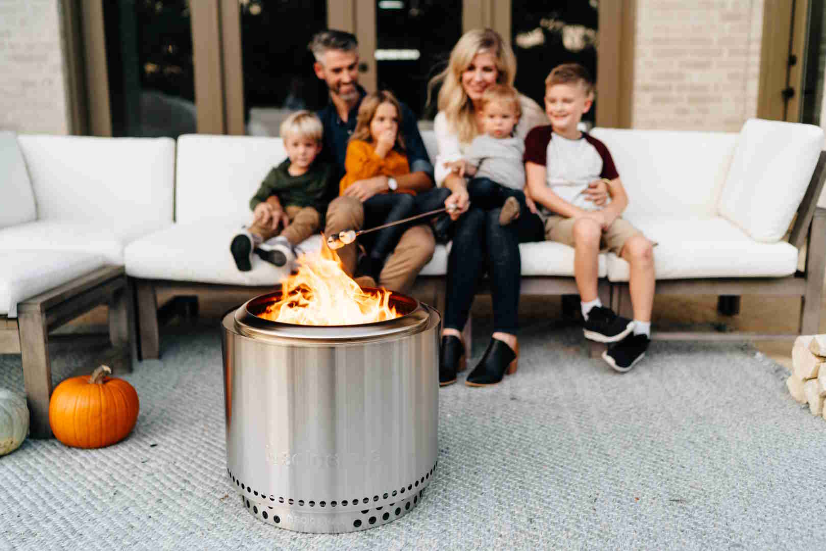 Solo Stove Ranger 2.0 Smokeless Portable Fire Pit with Stand - Outdoor Camping, Backyard, Patio, and Beach Bonfire Companion