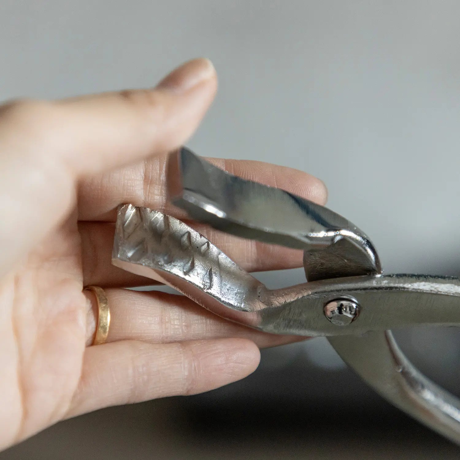 EBM Iron Yattoko Pincers - Heavy Duty Metal Pliers for Jewelry Making, Crafting, and DIY Projects - Perfect for Beading, Wire Work, and Metal Crafting