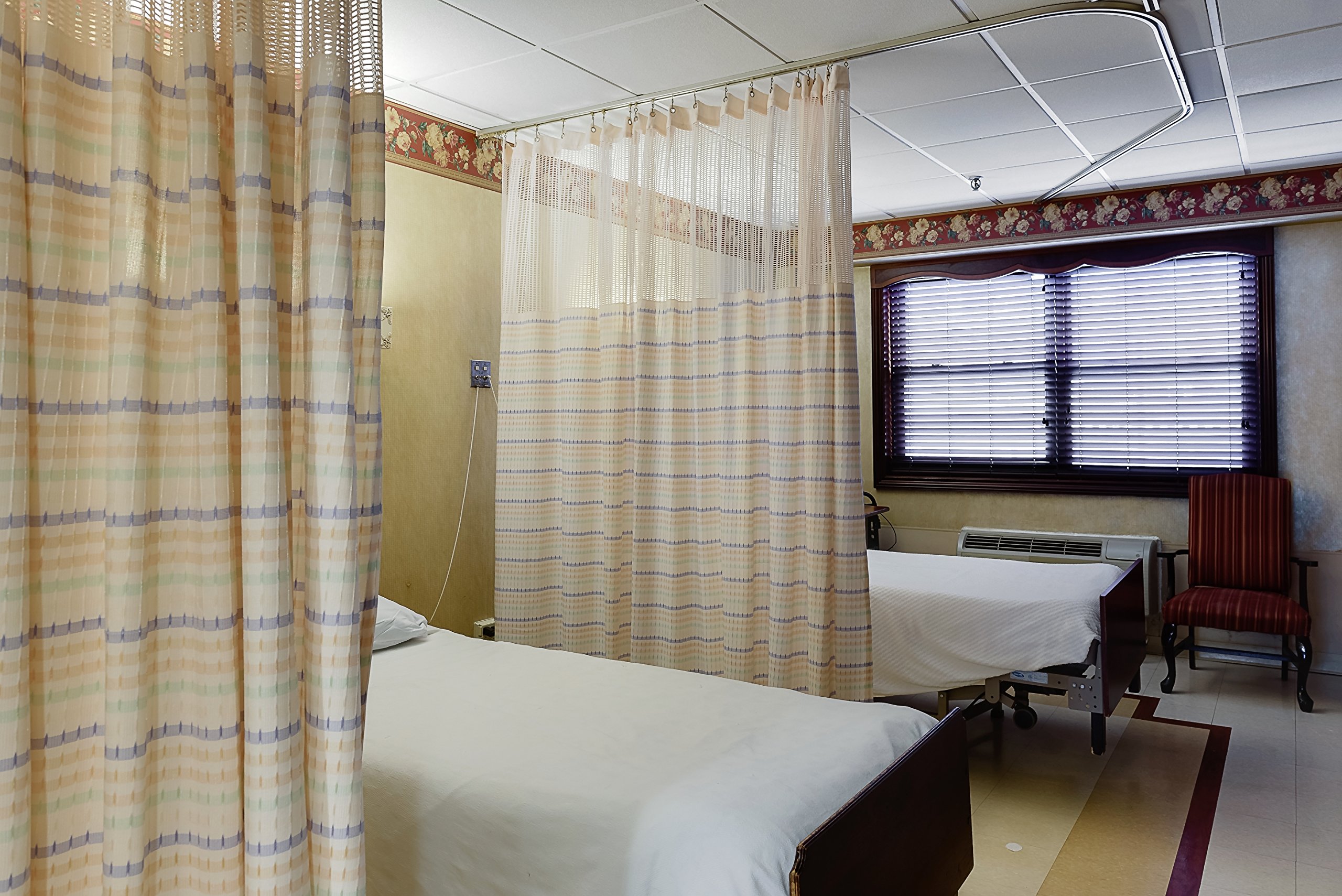 Flame Resistant Hospital Privacy Curtain - 9' x 8' Medical Bed Divider with Grommets & Mesh Top | Machine Washable, Durable & Fire Retardant for Patient Rooms, Clinics & Healthcare Facilities