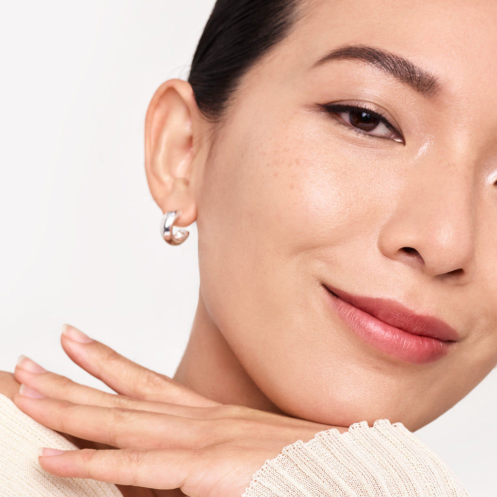 ReEvolve Natural Finish Liquid Foundation - Lightweight, Buildable Coverage for Flawless Skin | Perfect for Everyday Wear & Special Occasions