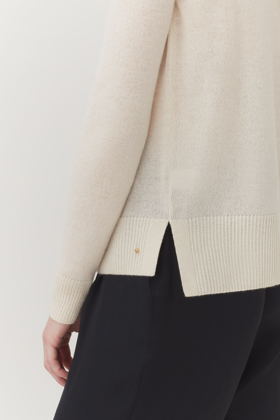 Premium Single Origin Cashmere Cardigan for Women - Soft & Luxurious Winter Sweater - Perfect for Office, Travel & Cozy Evenings