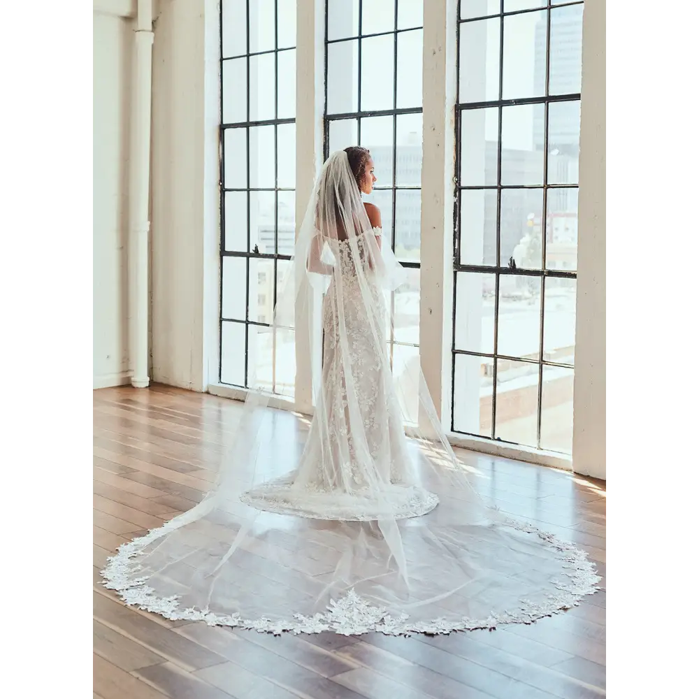 Royal Cathedral Bridal Veil with Lace Trim | Elegant Wedding Accessory for Brides (Style V2395RC) - Perfect for Church Weddings, Formal Ceremonies & Bridal Portraits