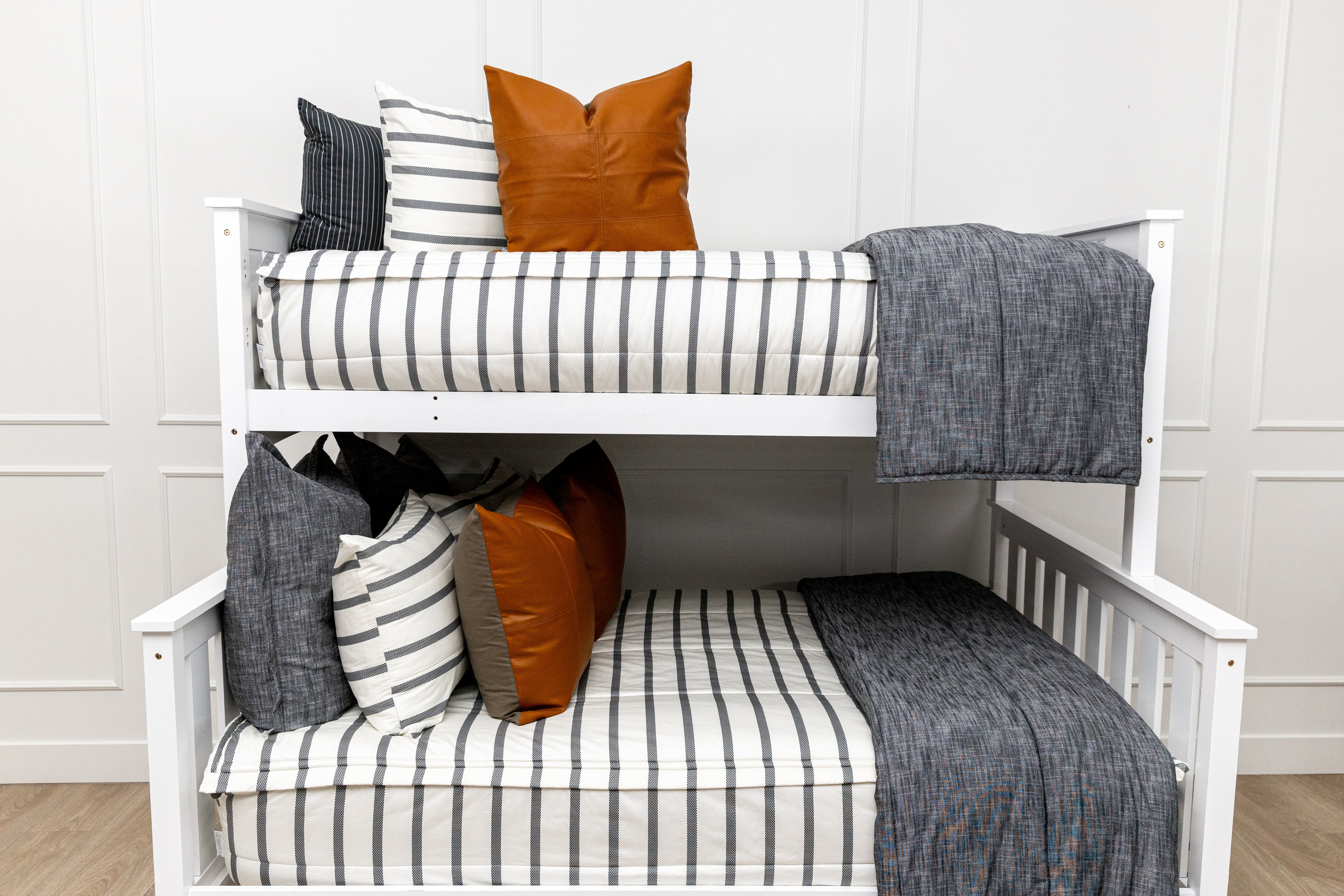 Chandler Beddy's - Cozy & Stylish Bedding Set for a Comfortable Sleep | Perfect for Home, Dorm, and Guest Room Decor