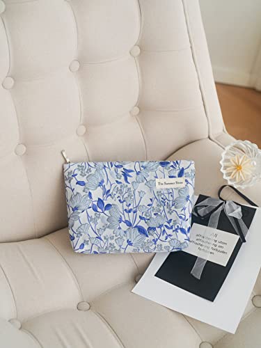 FlowerVineBlue