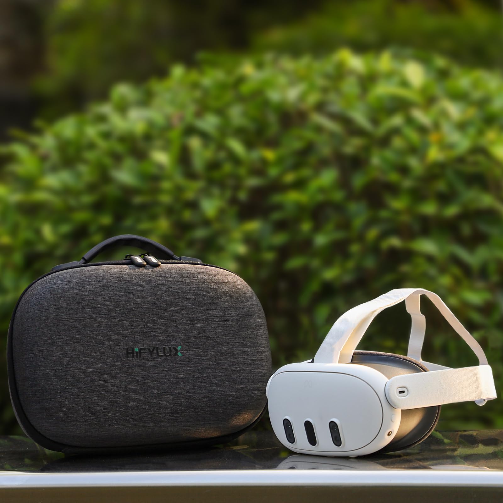 Oculus Quest 3 VR Headset Storage Case - Hard EVA Travel Carrying Bag with Controller Compartment - Protective Accessories for Meta Quest 3 - Perfect for Gaming, Travel & VR Headset Protection