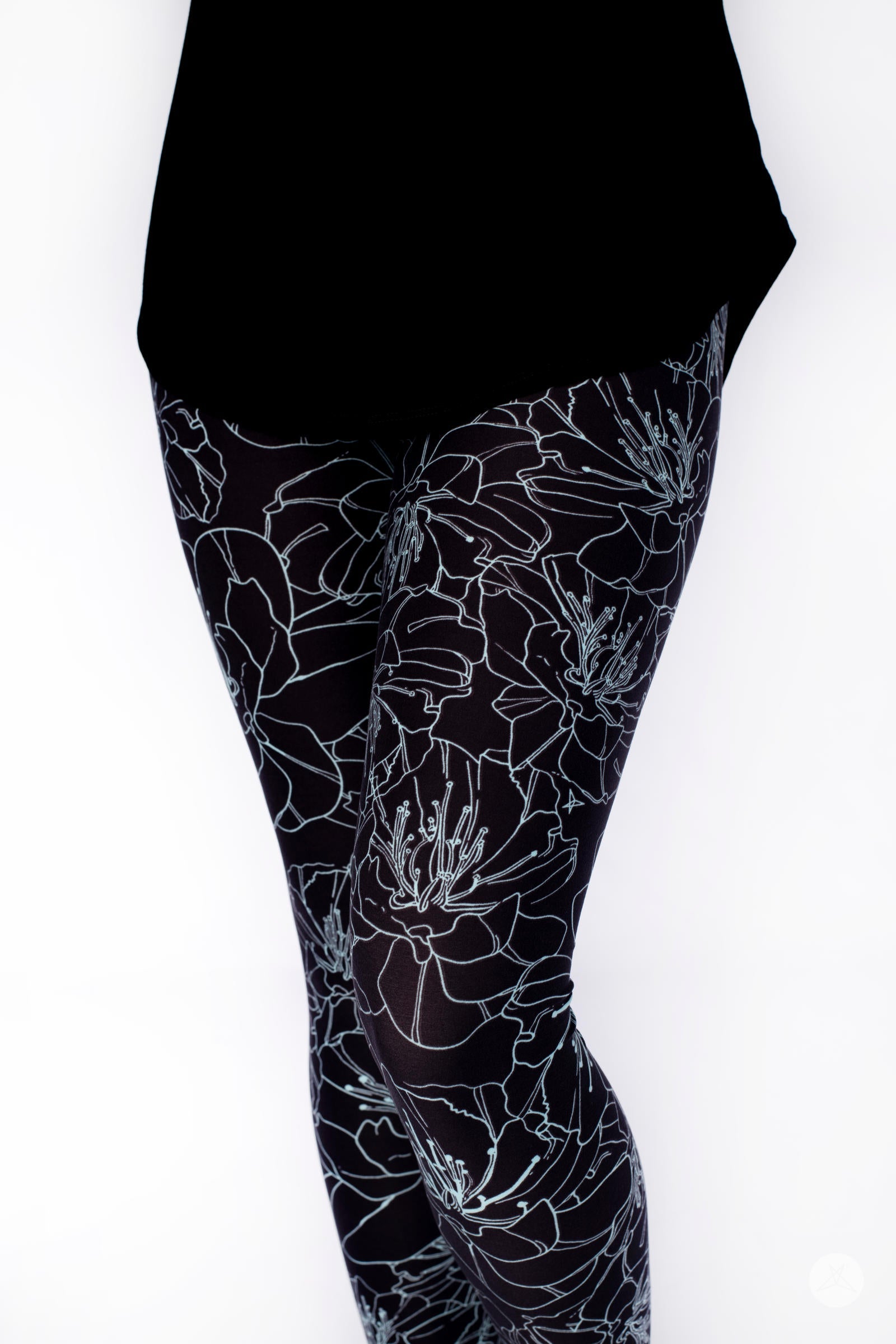 Stylish Misty Morning Floral Leggings for Women - High Waisted Yoga Pants with Stretchy Comfort - Perfect for Yoga, Workouts & Casual Wear