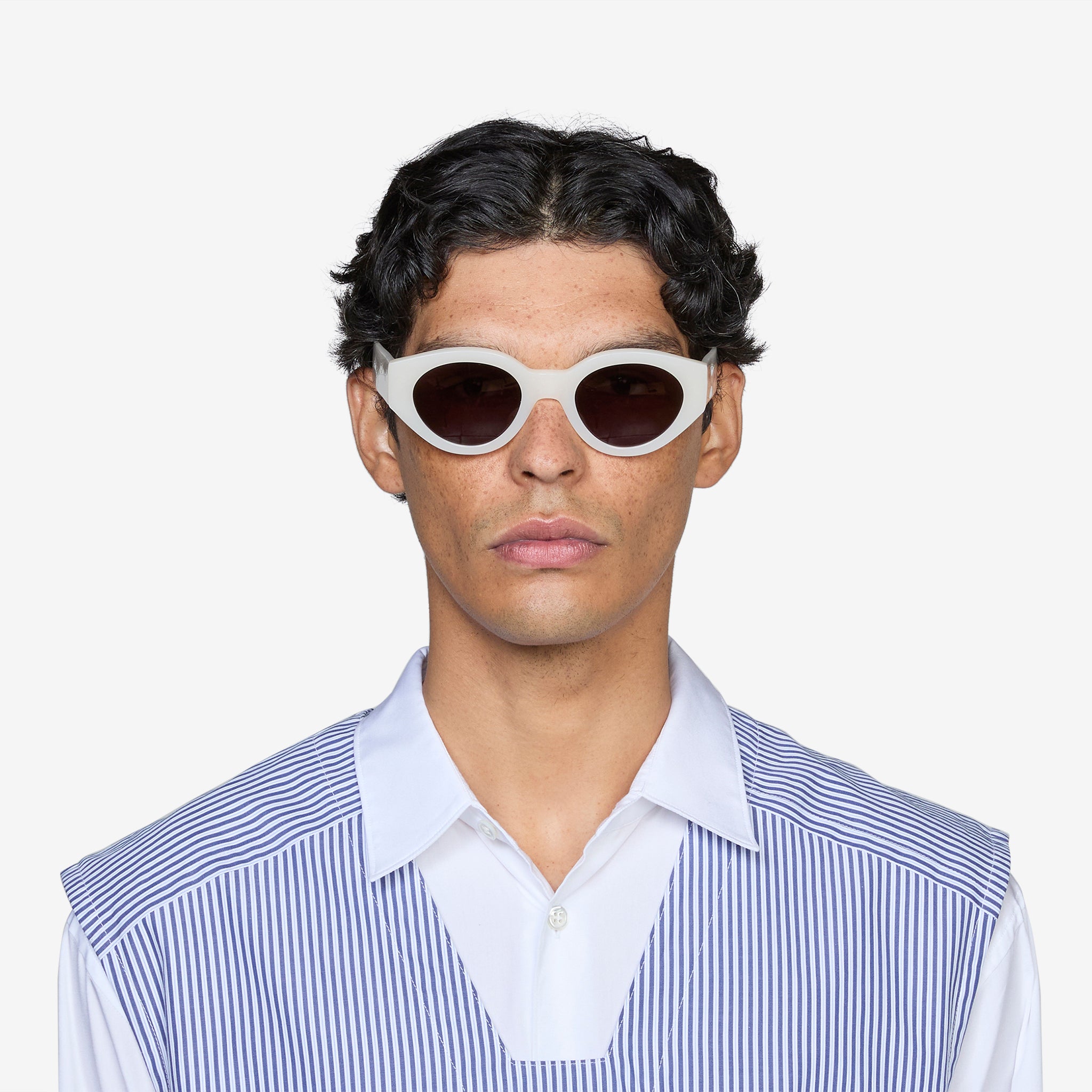 Polly Pearl Grey Solid Lens Sunglasses - Stylish UV Protection Shades for Women & Men - Perfect for Outdoor Activities, Beach, and Driving